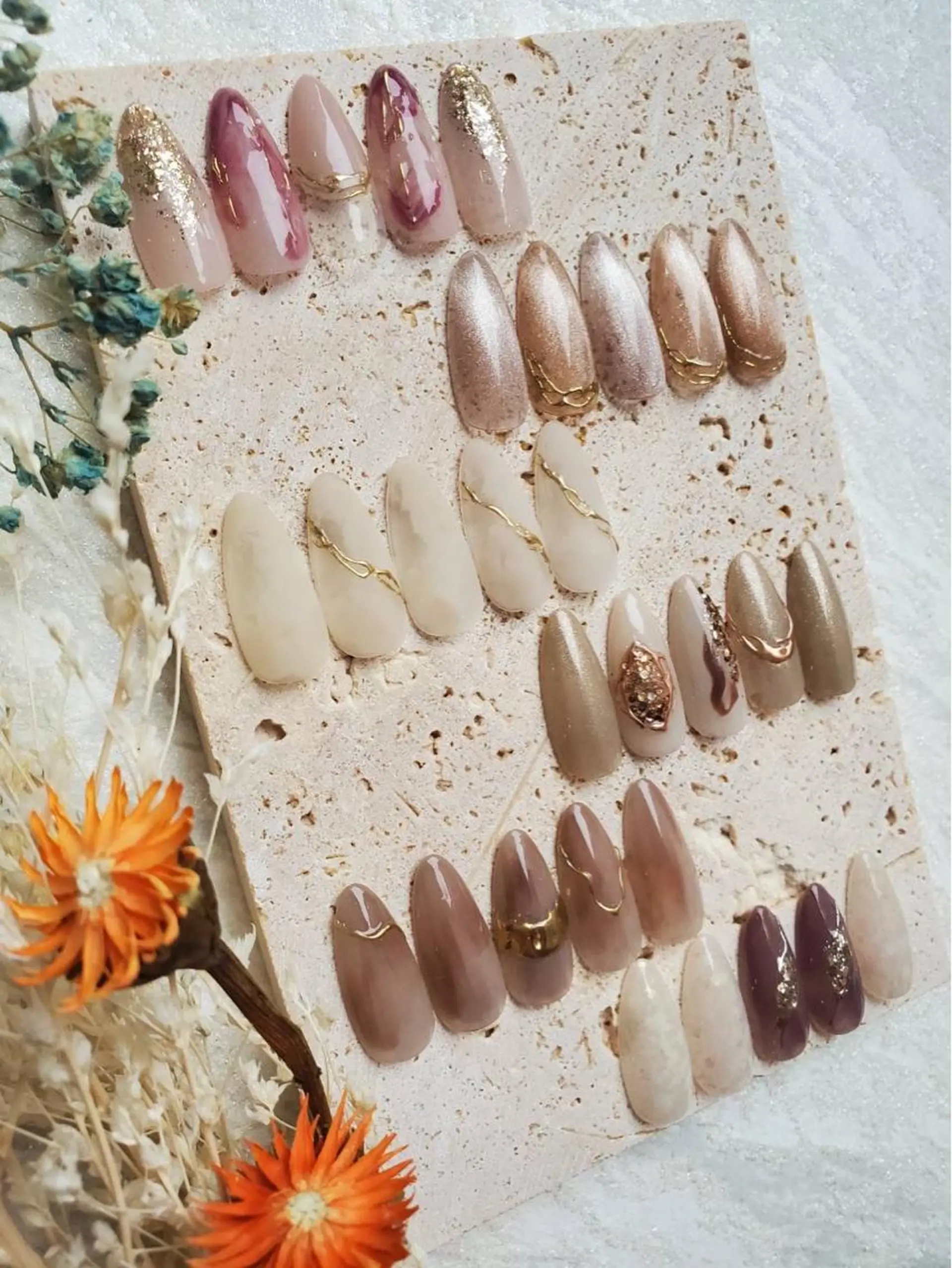 ネイル ニュアンスネイル まつ毛と眉毛の専門店　オクターブ福岡店所属・オクターブ天神店 ウラベのマツエク・マツパデザイン