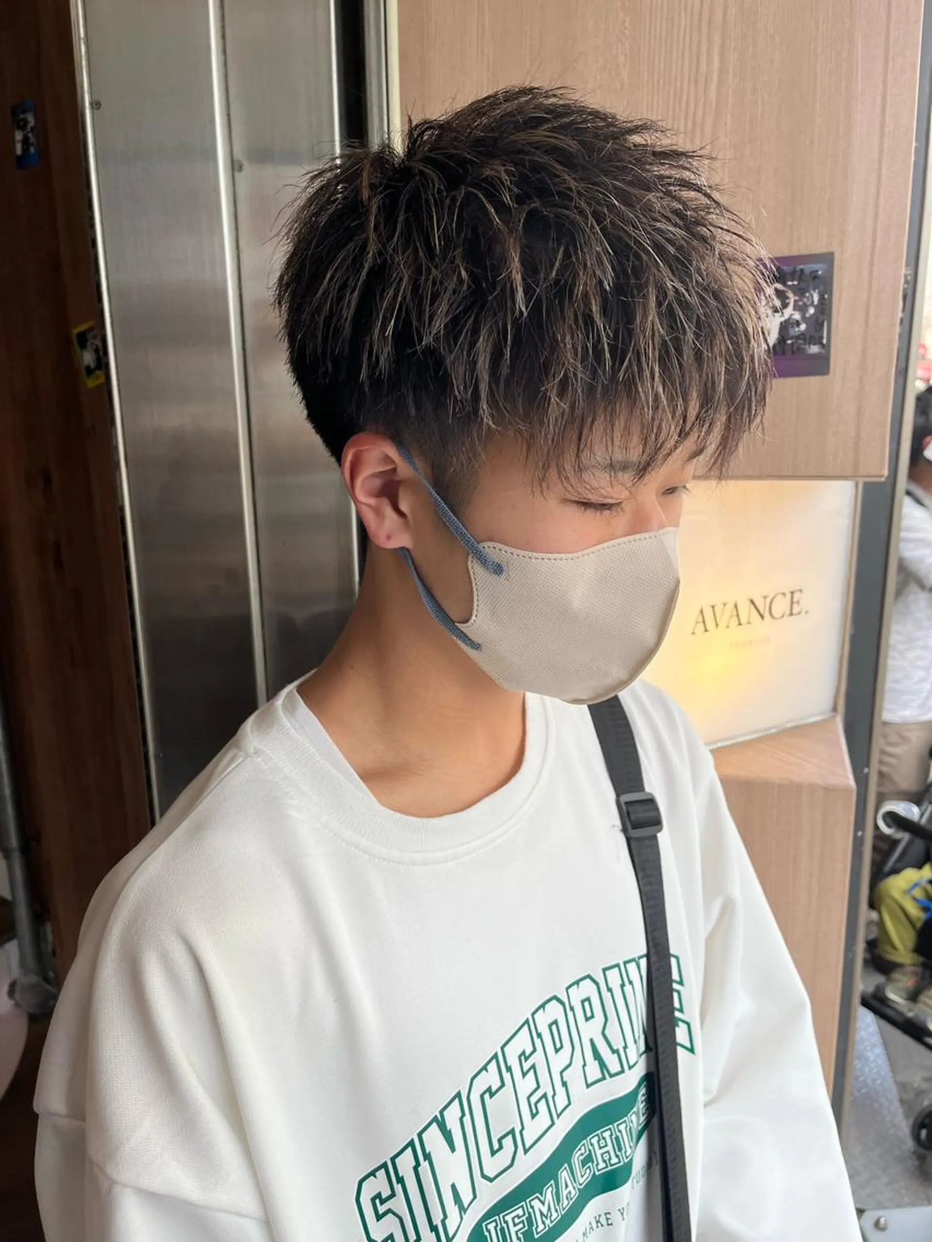 ショート カラー メンズ メンズメッシュ メッシュ カット ヘアカラー AVANCE.難波 店長 松元のヘアスタイル