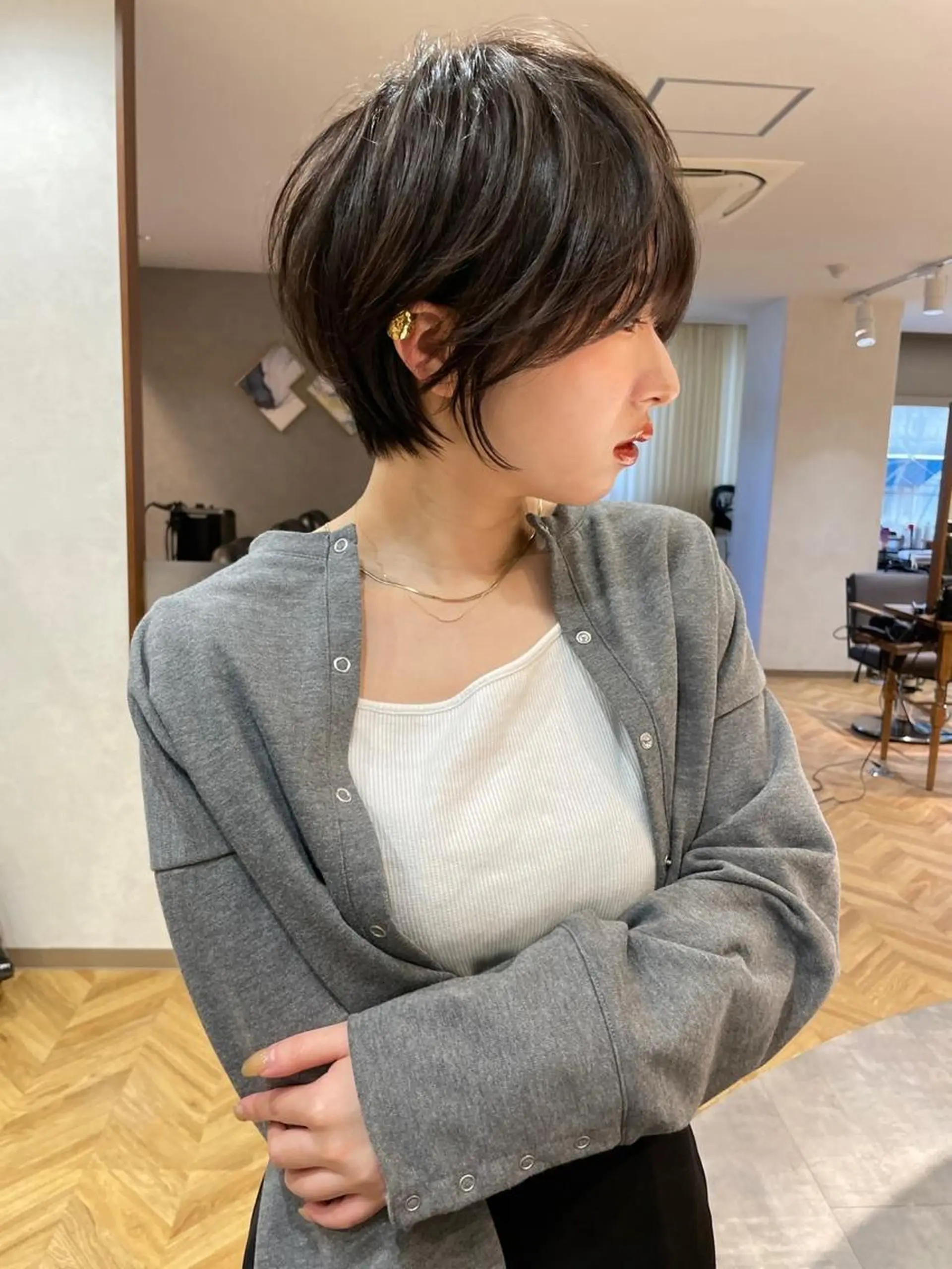 ショート かえ🩶韓国ボブ🎀 透明感カラー🥣のヘアスタイル