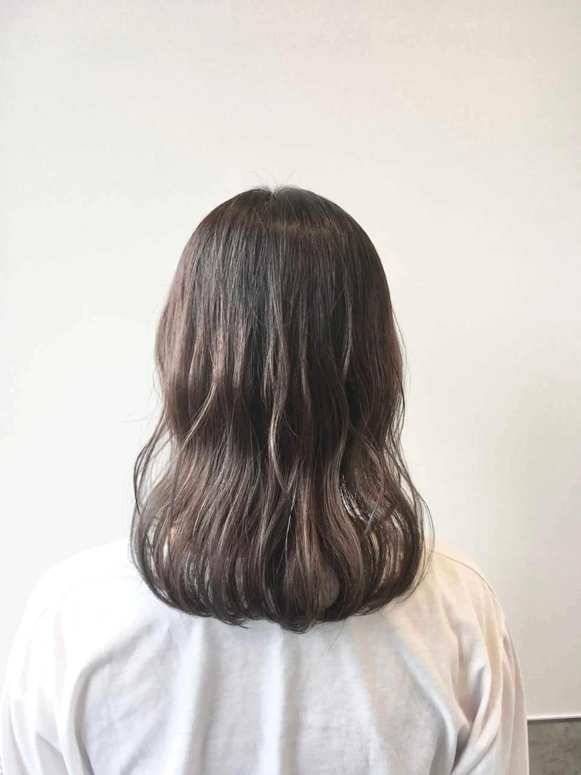 ミディアム カラー グレージュ ヘアカラー トリートメント ヘッドスパ ヘアセット yoshi ☆のヘアスタイル