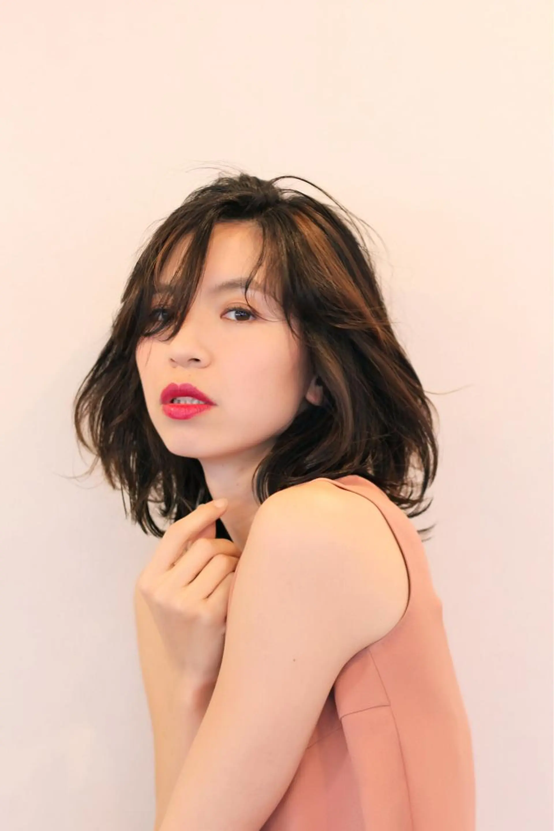 ミディアム カラー カット パーマ トリートメント 小西 裕大のヘアスタイル