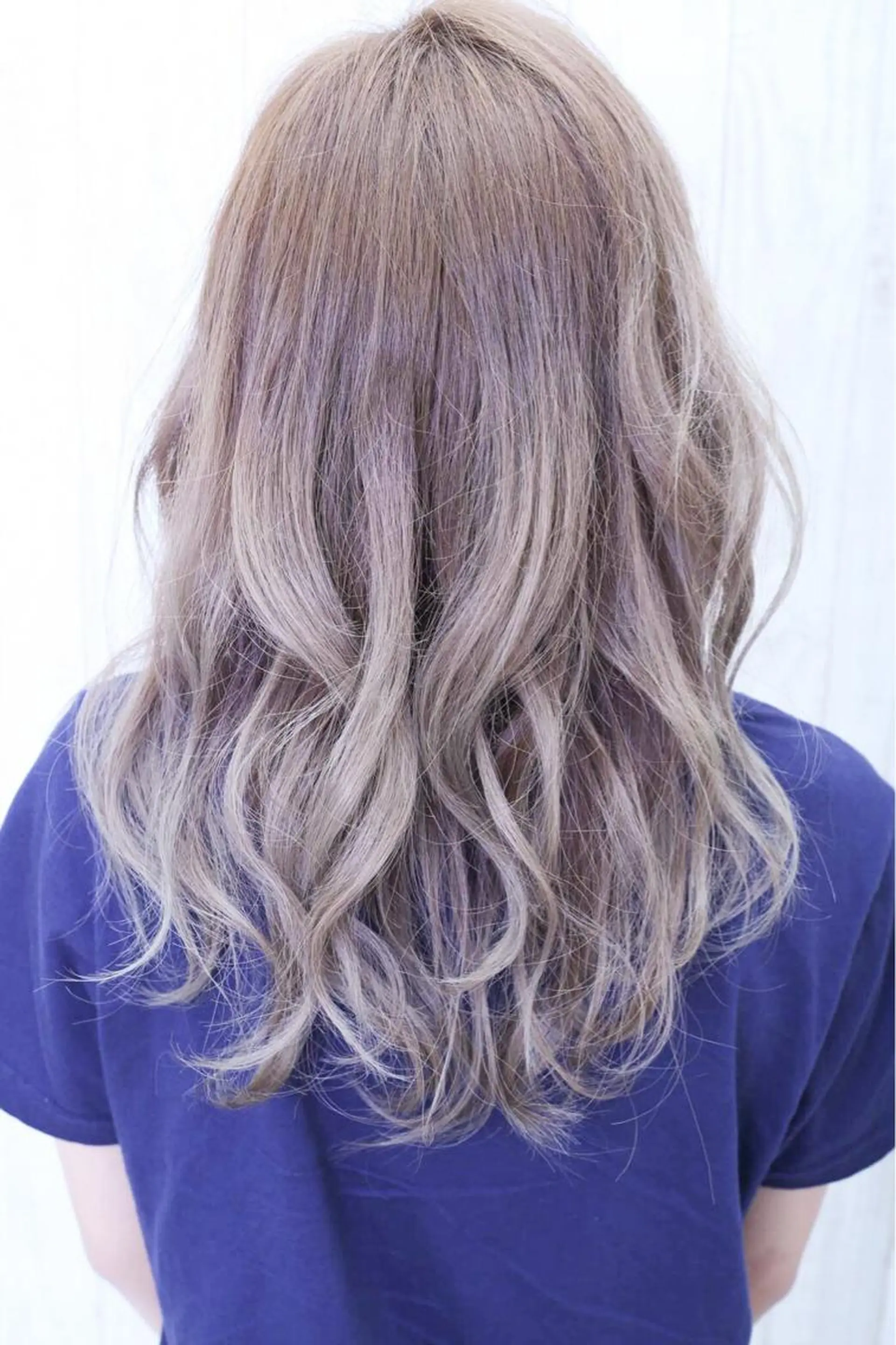 ロング 伊藤 裕貴のヘアスタイル