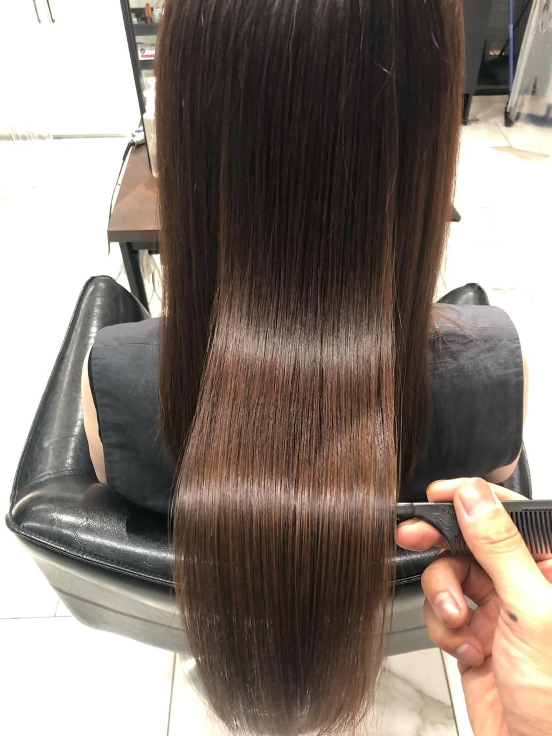 カラー 髪質改善 レイヤーカット 早崎太生のヘアスタイル