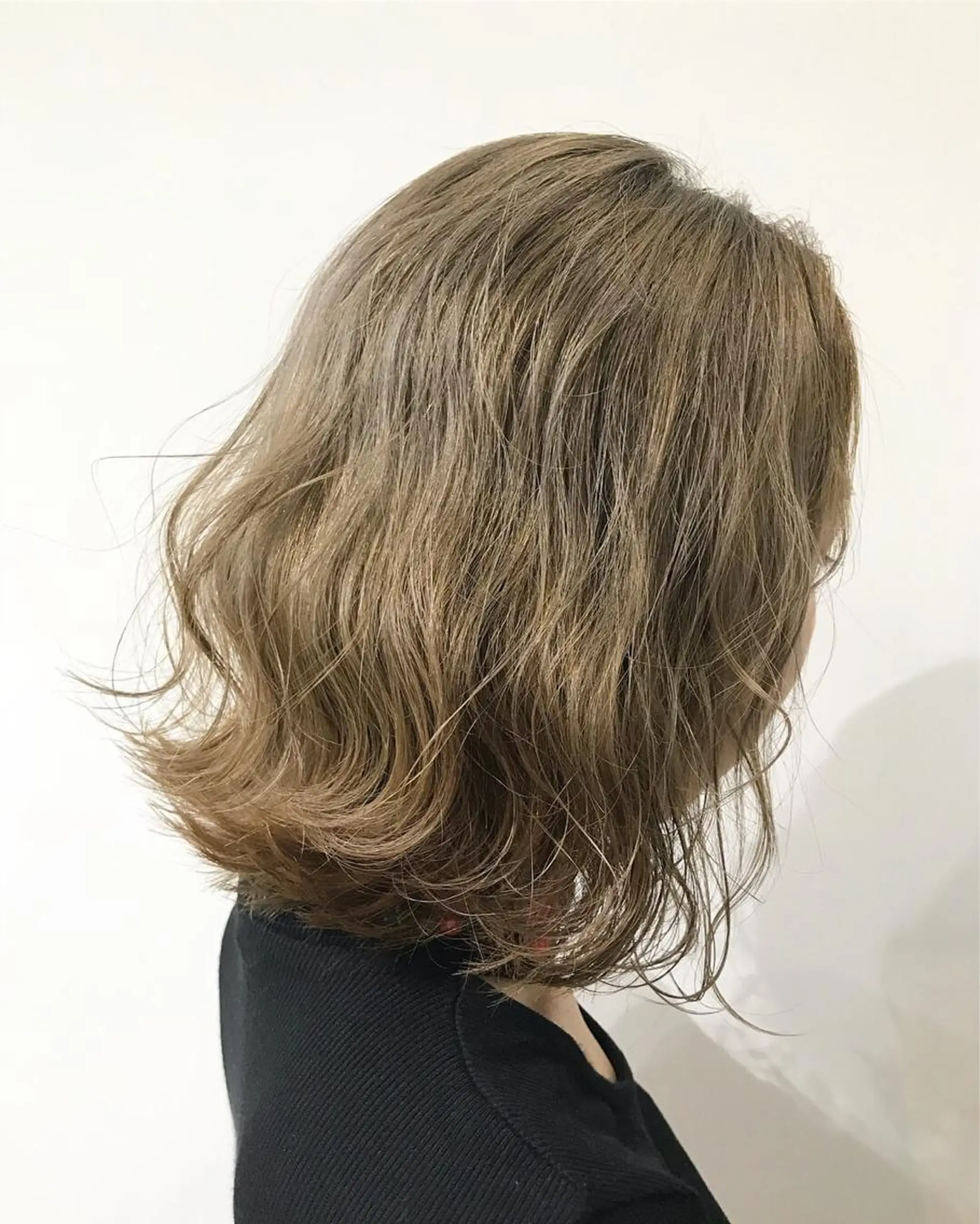 ミディアム カラー ヘアカラー トリートメント salowin梅田所属・レイヤー/顔周り /AKARIのヘアスタイル