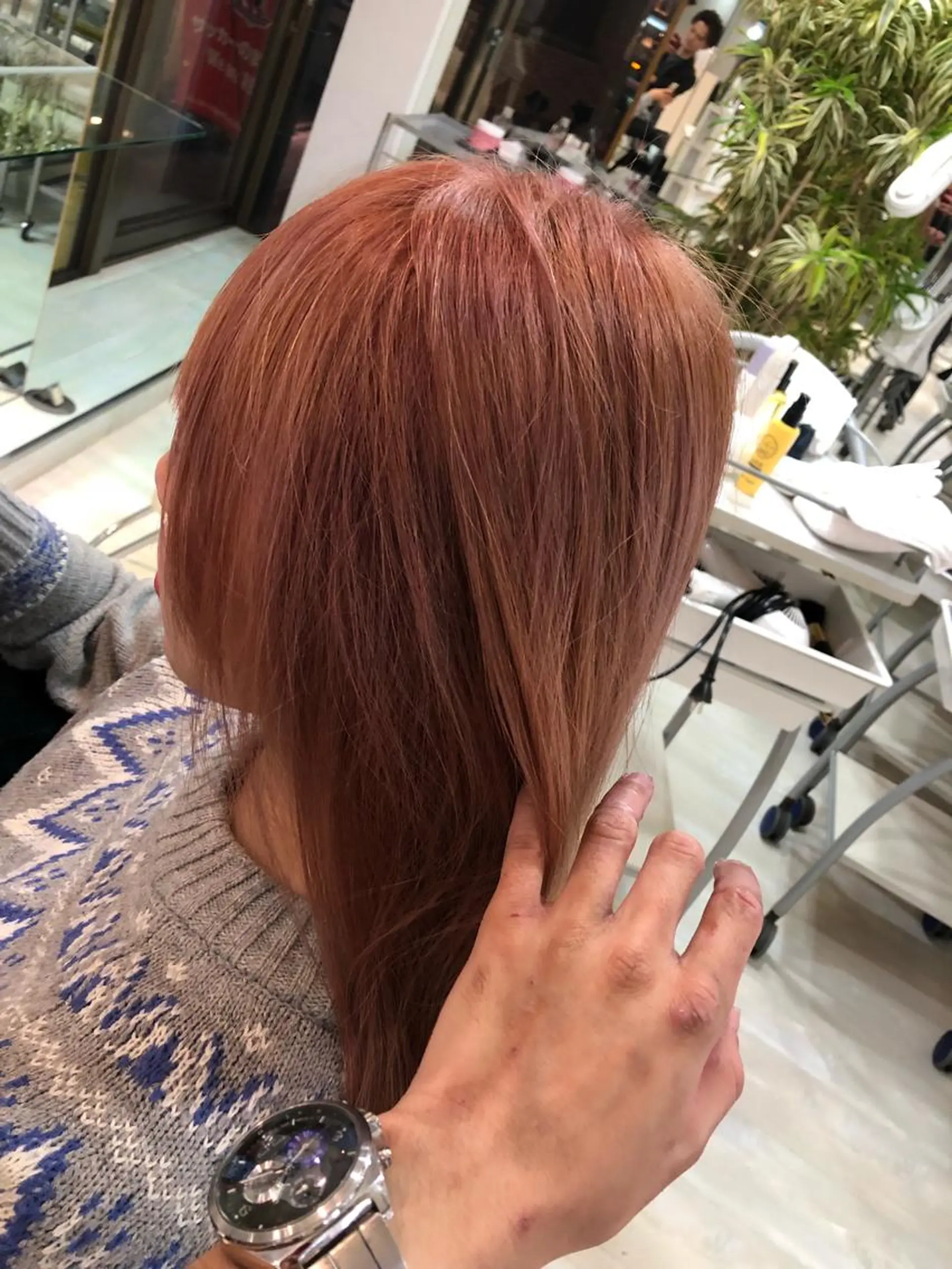 カラー セミロング ブリーチ デザインカラー ダブルカラー ピンクカラー 5/1～の予約に注意 チーフ西川凌史のヘアスタイル