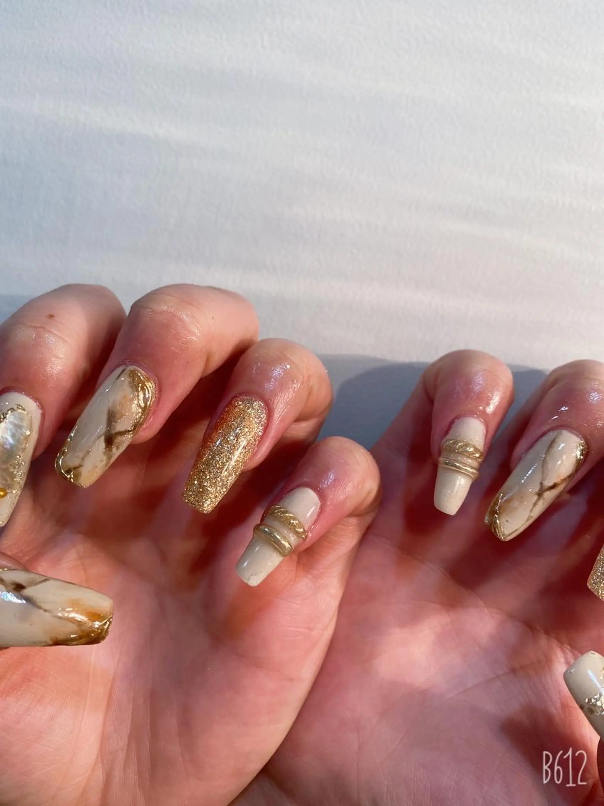 ネイル アートネイル 大理石ネイル(マーブル) ミラーネイル 鶴橋wooone nail.rieのネイルデザイン