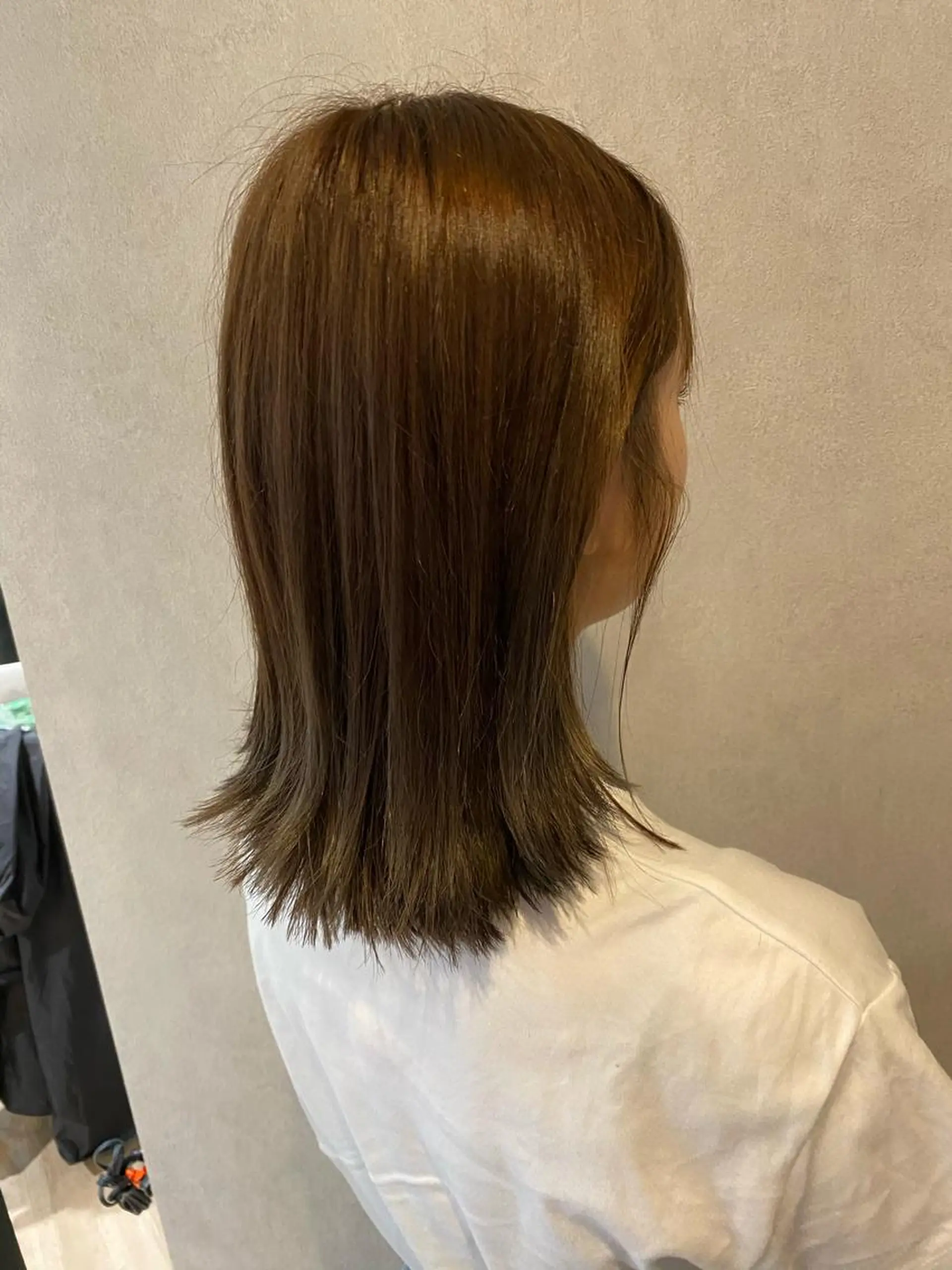 ミディアム カラー ELLE&SALLY 石野のヘアスタイル