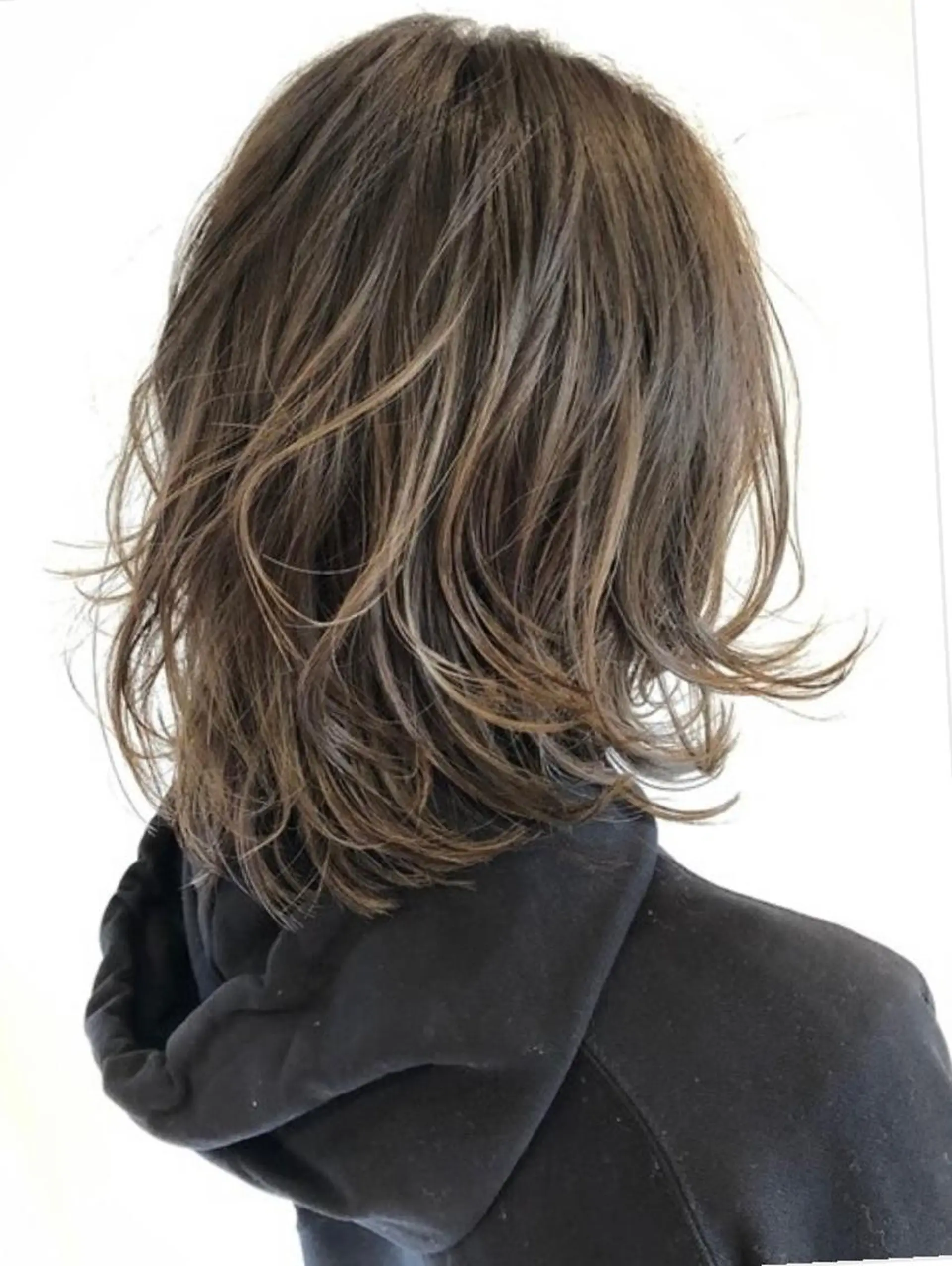 ミディアム カラー amelie 犬塚心　緑地公園のヘアスタイル