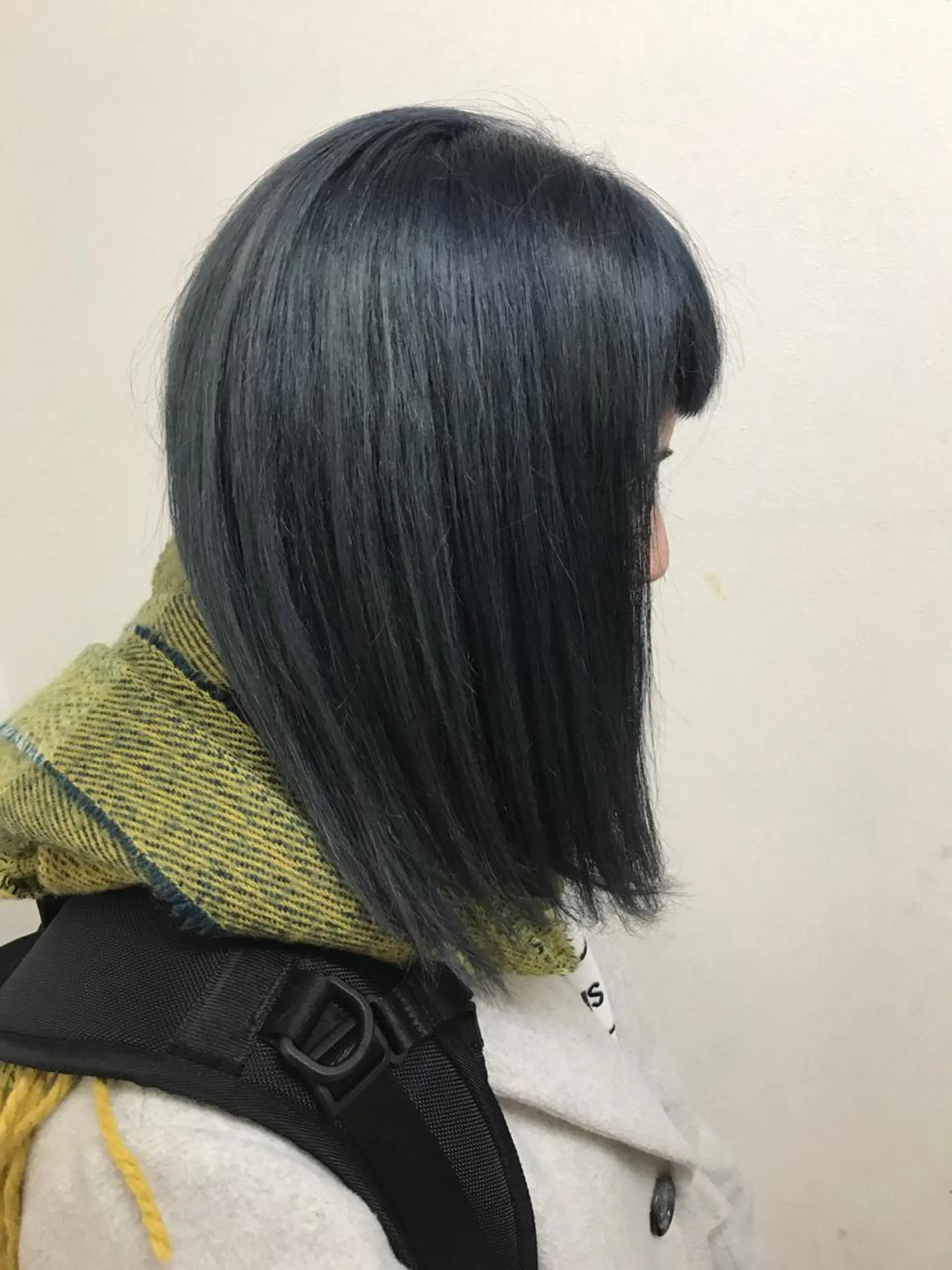 ミディアム カラー アッシュ ブリーチ ブルーカラー ブルーアッシュ Rina Imaiのヘアスタイル