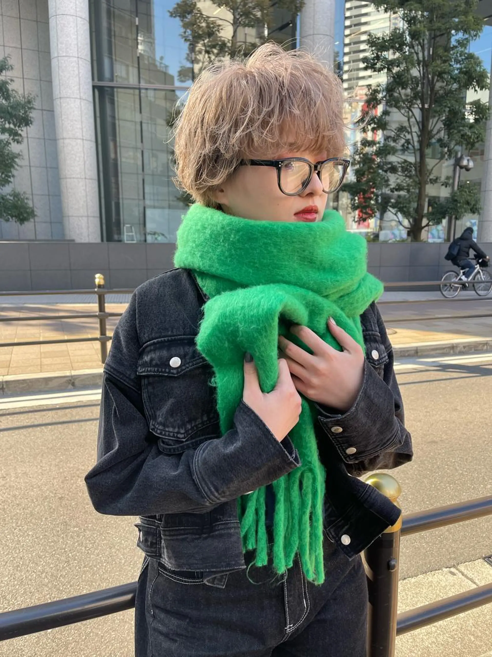 ショート ヘアカラー 福山 晴香のヘアスタイル