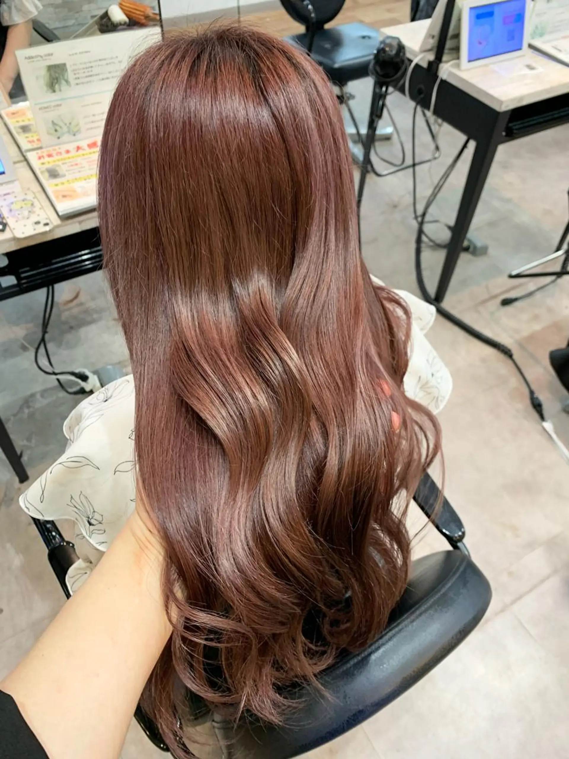 セミロング カラー 尾森紳哉💎透明感/ デザインカラーのヘアスタイル