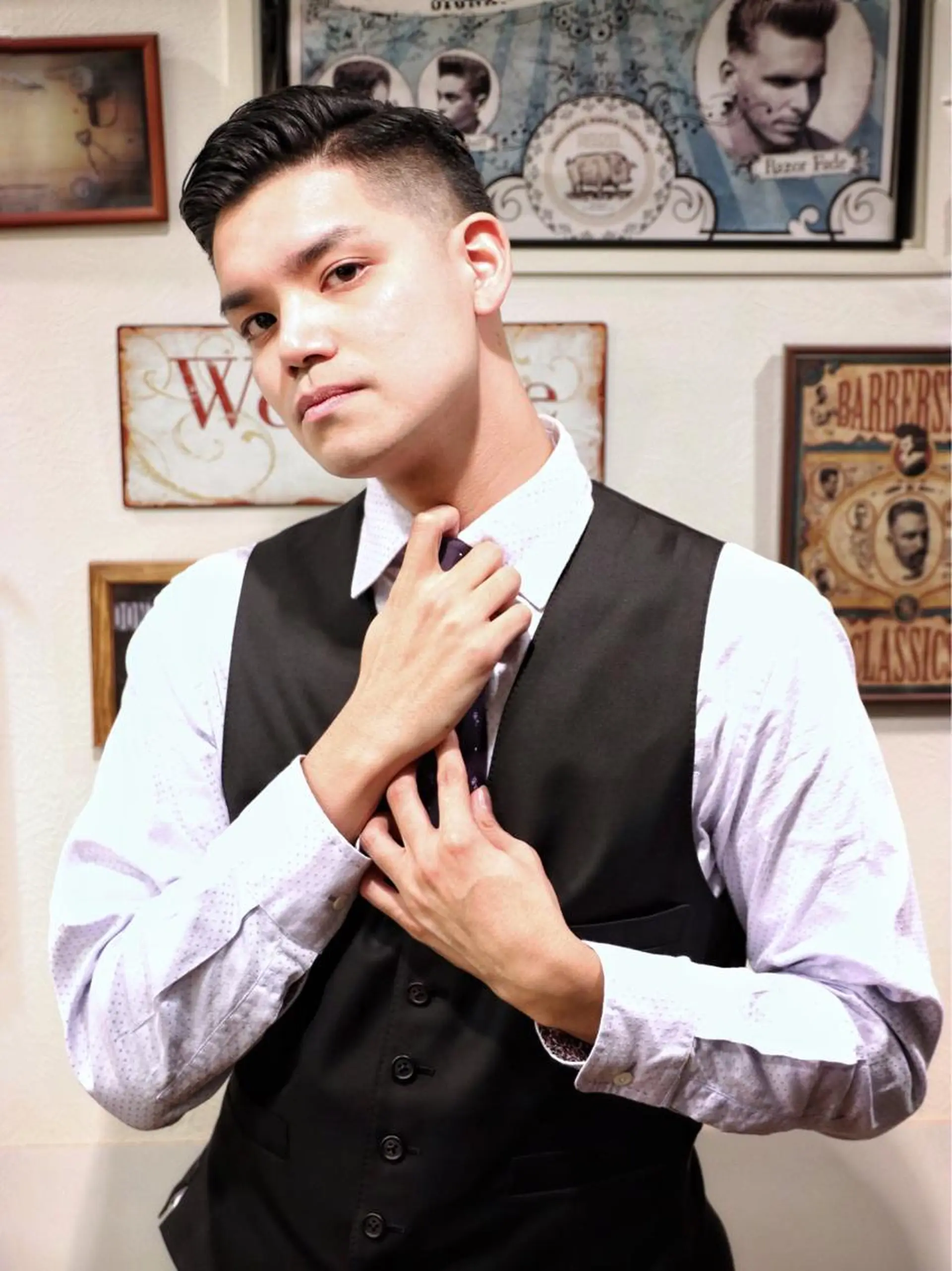 ショート パーマ メンズ フェードカット 刈り上げ カット ヘッドスパ ヘアセット 佐藤 拓未のヘアスタイル