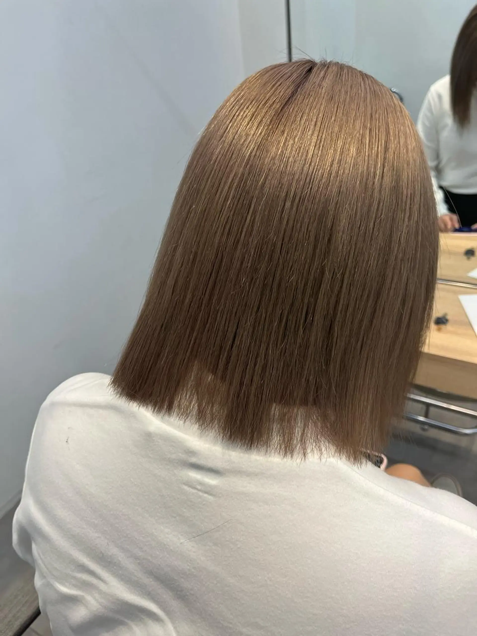 ミディアム カラー レイヤーカット 新宿🤍Maiのヘアスタイル