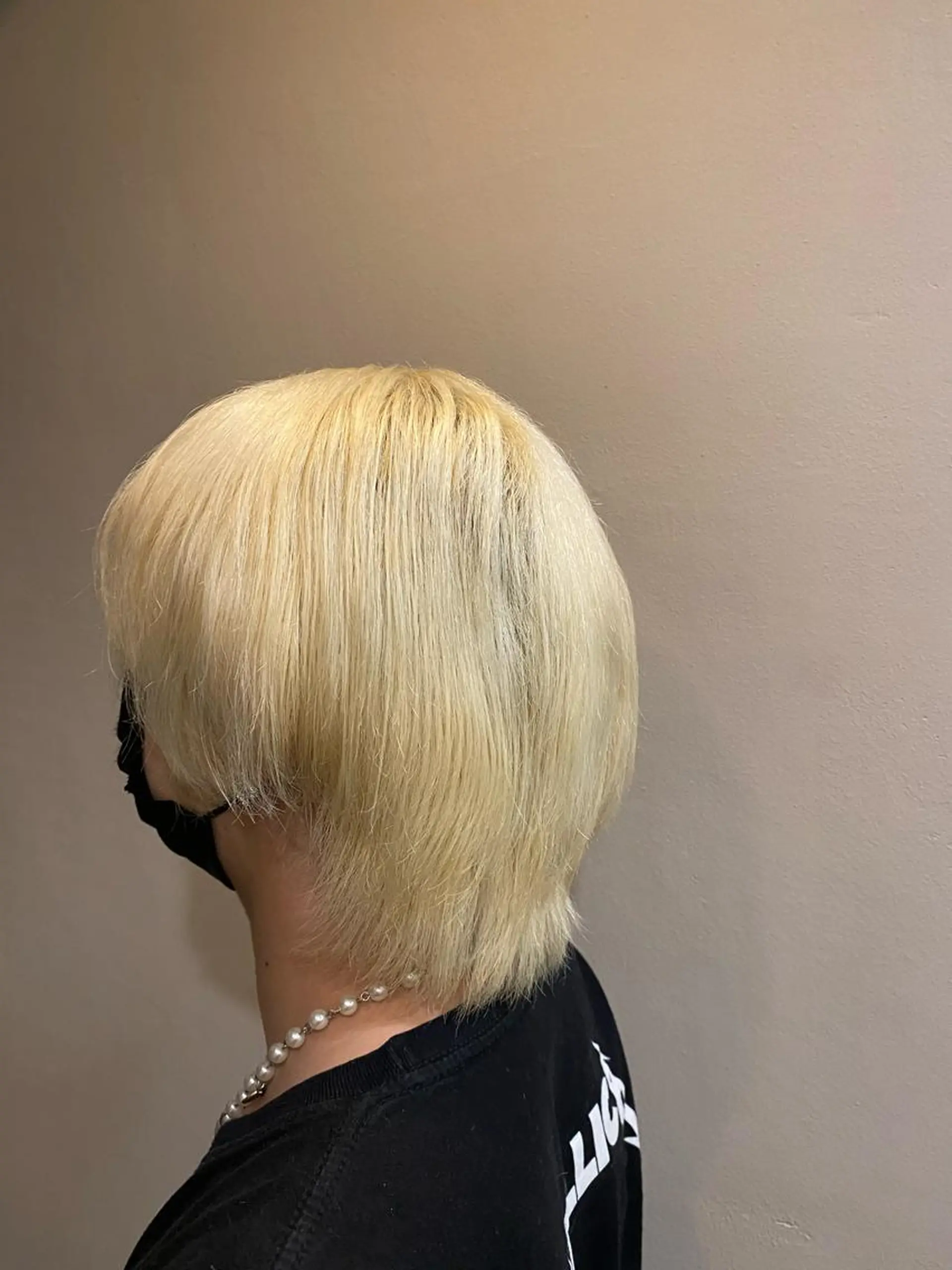 メンズ 金ウンス 髪質改善カラーのヘアスタイル