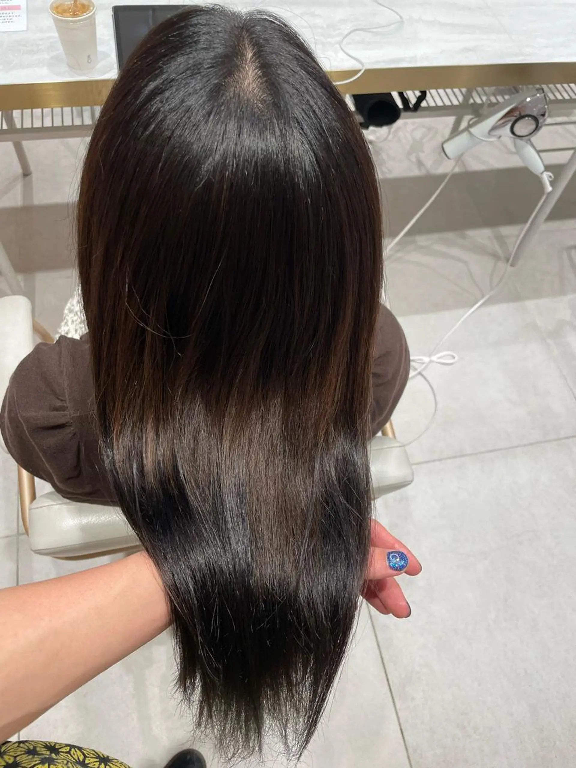 レイヤー/顔周り /透明感/TAKUのヘアスタイル