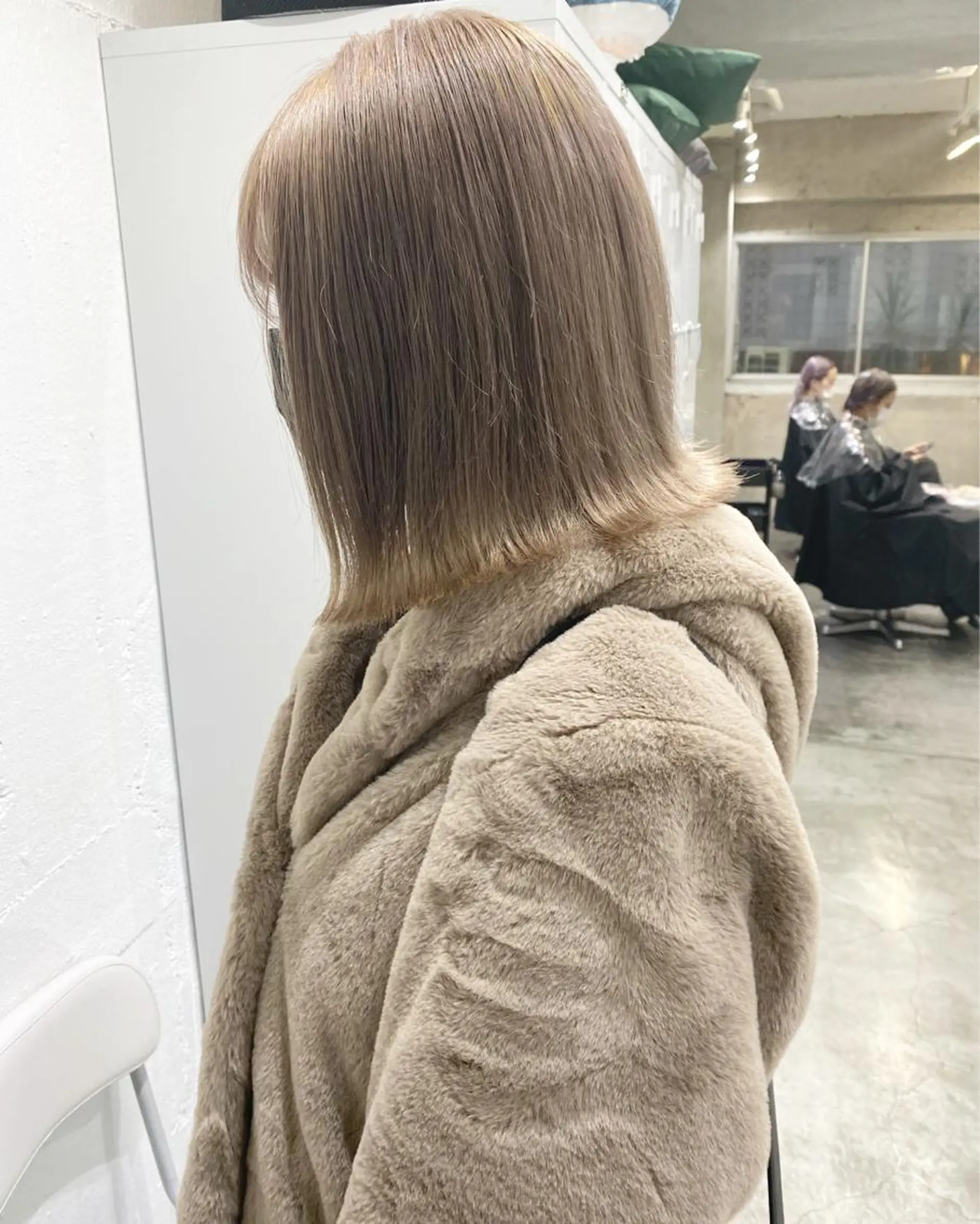 ミディアム カラー ヘアアレンジ メンズ 切りっぱなしボブ メンズブリーチ メンズハイトーン メンズインナーカラー メンズ韓国風 ササキカズマ〻透明感 〻色落ち〻赤み消しのヘアスタイル