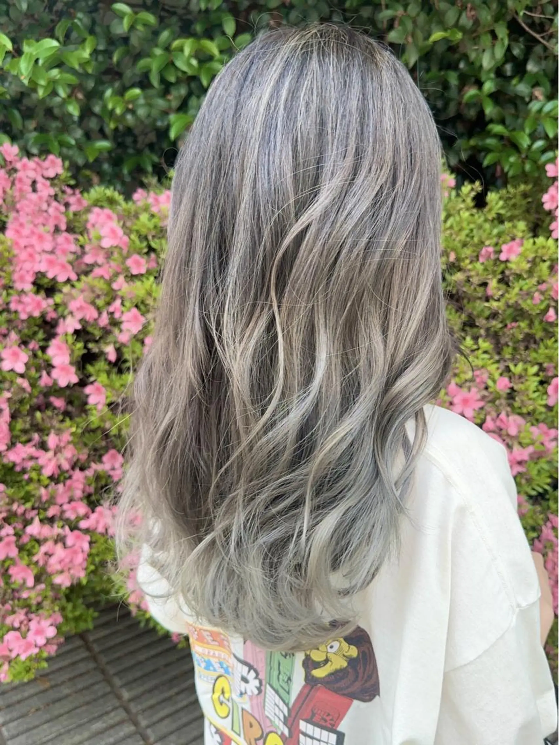 ロング カラー バレイヤージュ シルバー レイヤーカット ヘアカラー トリートメント 髪質改善特化【荻窪】 RYOTOのヘアスタイル