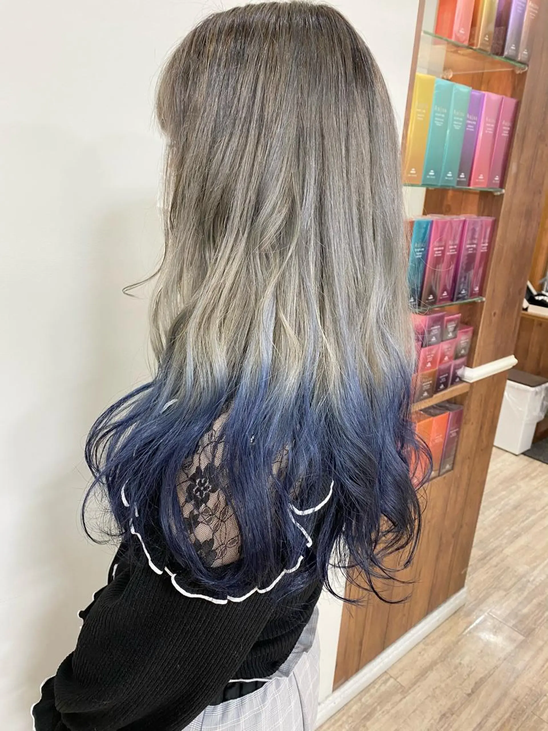 カラー SALOWIN栄 高須大貴のヘアスタイル