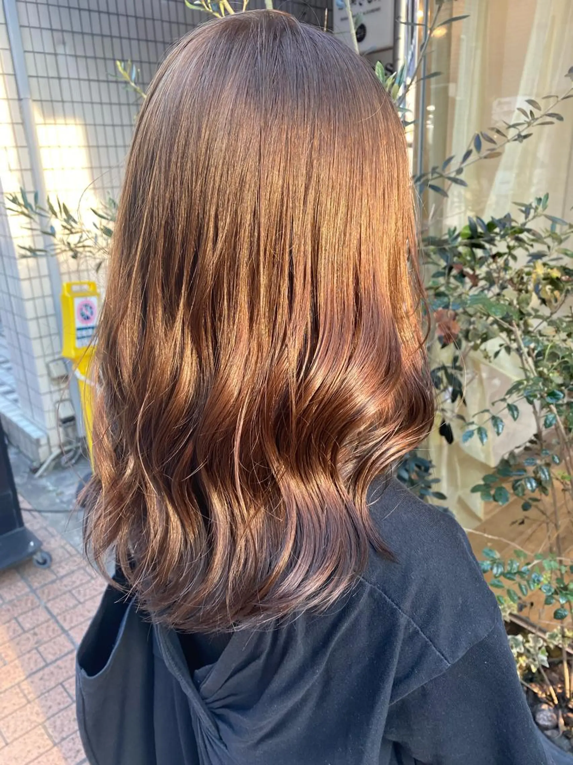 セミロング カラー 宮内 真乃のヘアスタイル