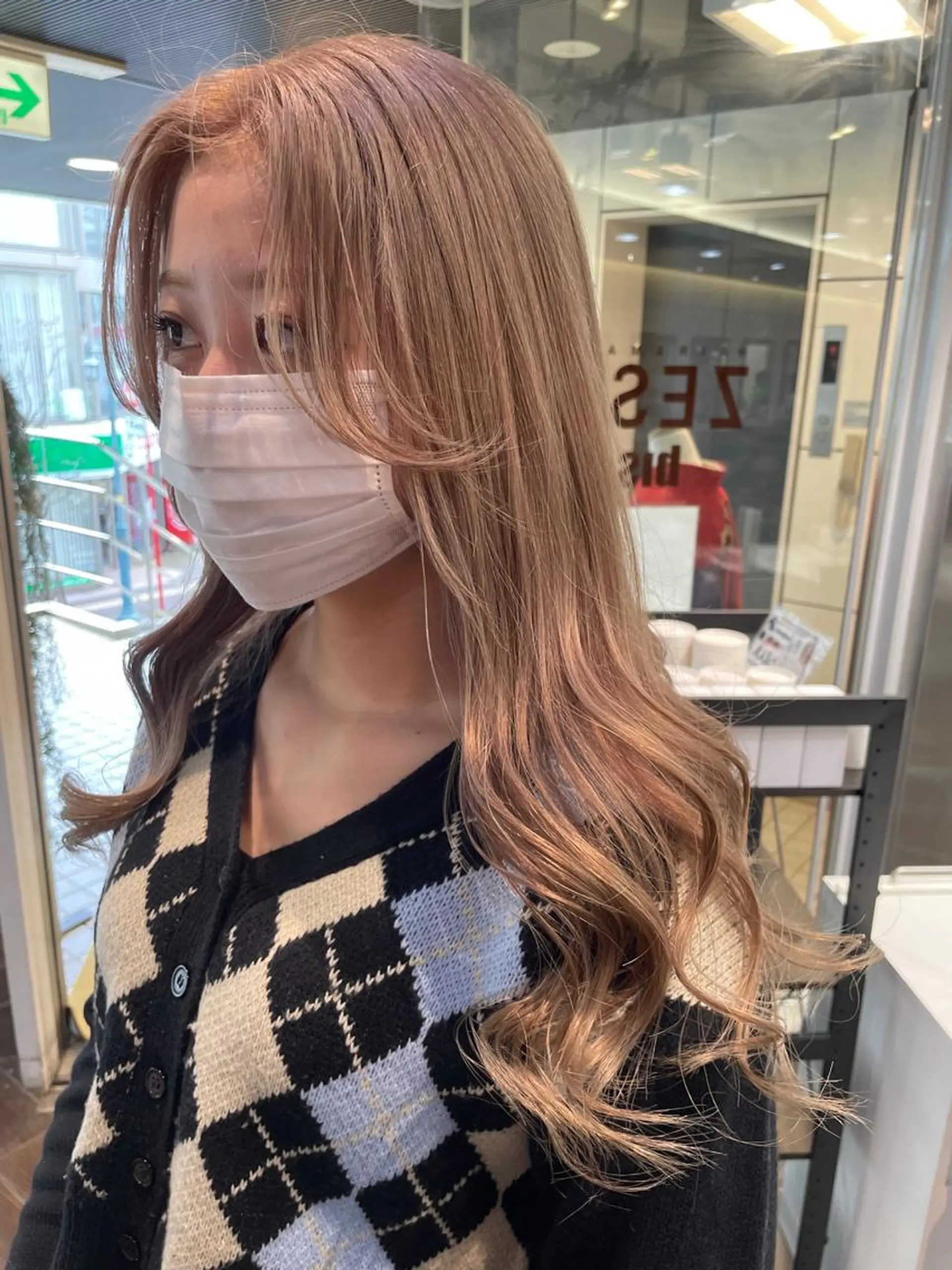 ロング カラー 個性派ネイル 🌼 ハルカ ♡の眉毛・アイブロウイメージ