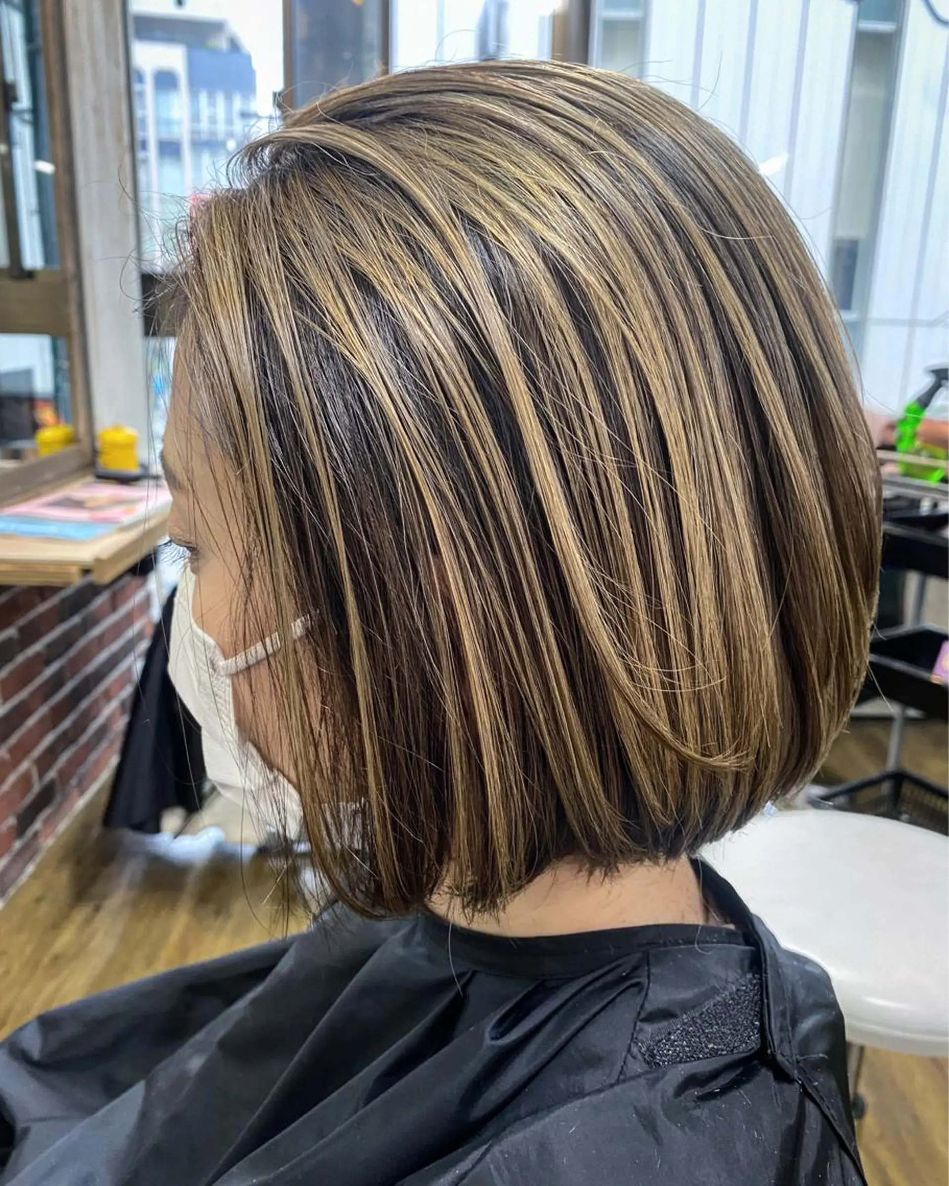 ショート ショートボブ アッシュ ボブ ハイライト レイヤーカット 大久保寿高✨ なりたい色を叶える✨のヘアスタイル