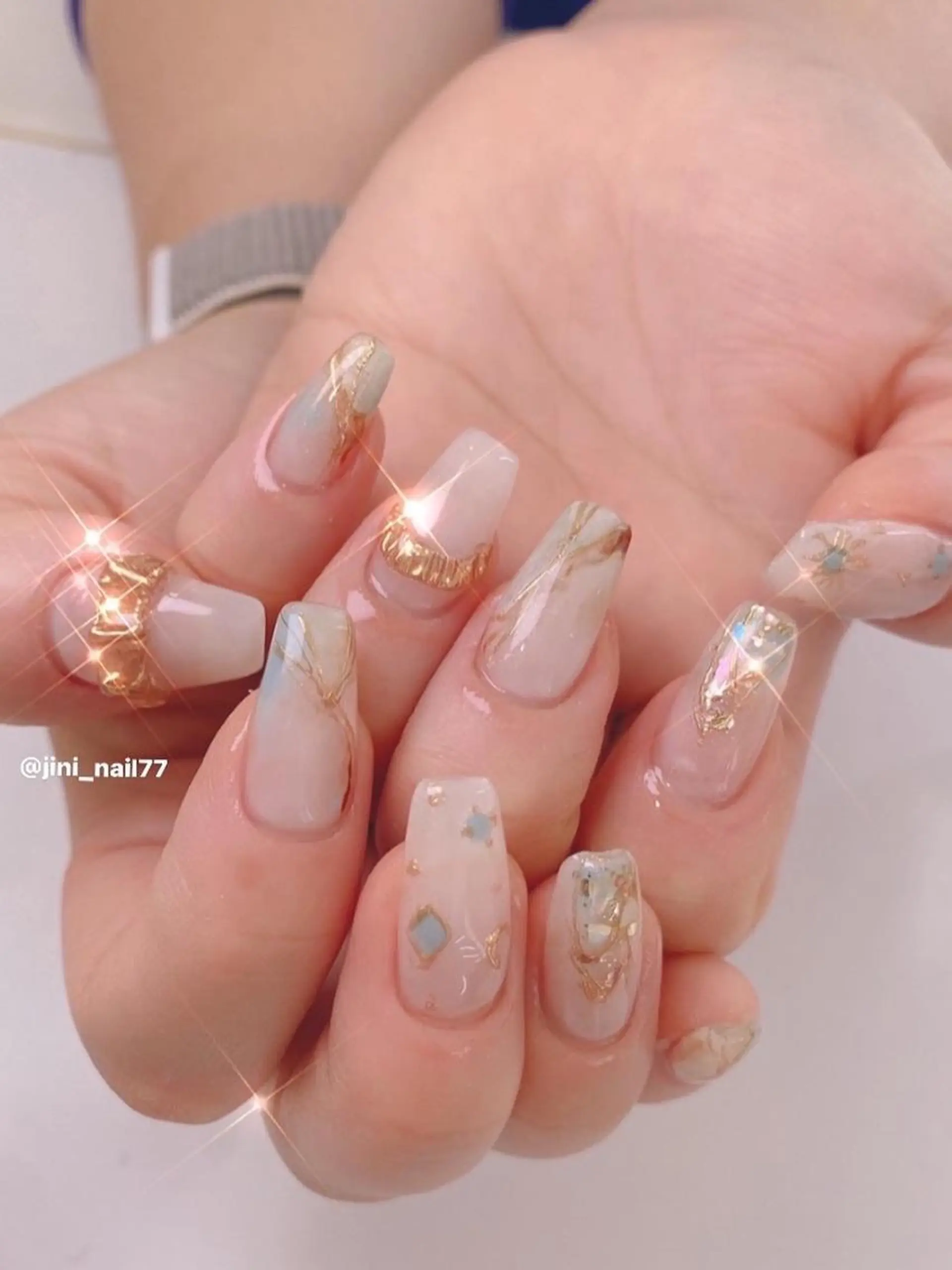 ネイル ハンドネイル JINI NAIL所属・ジニ ネイルのネイルデザイン