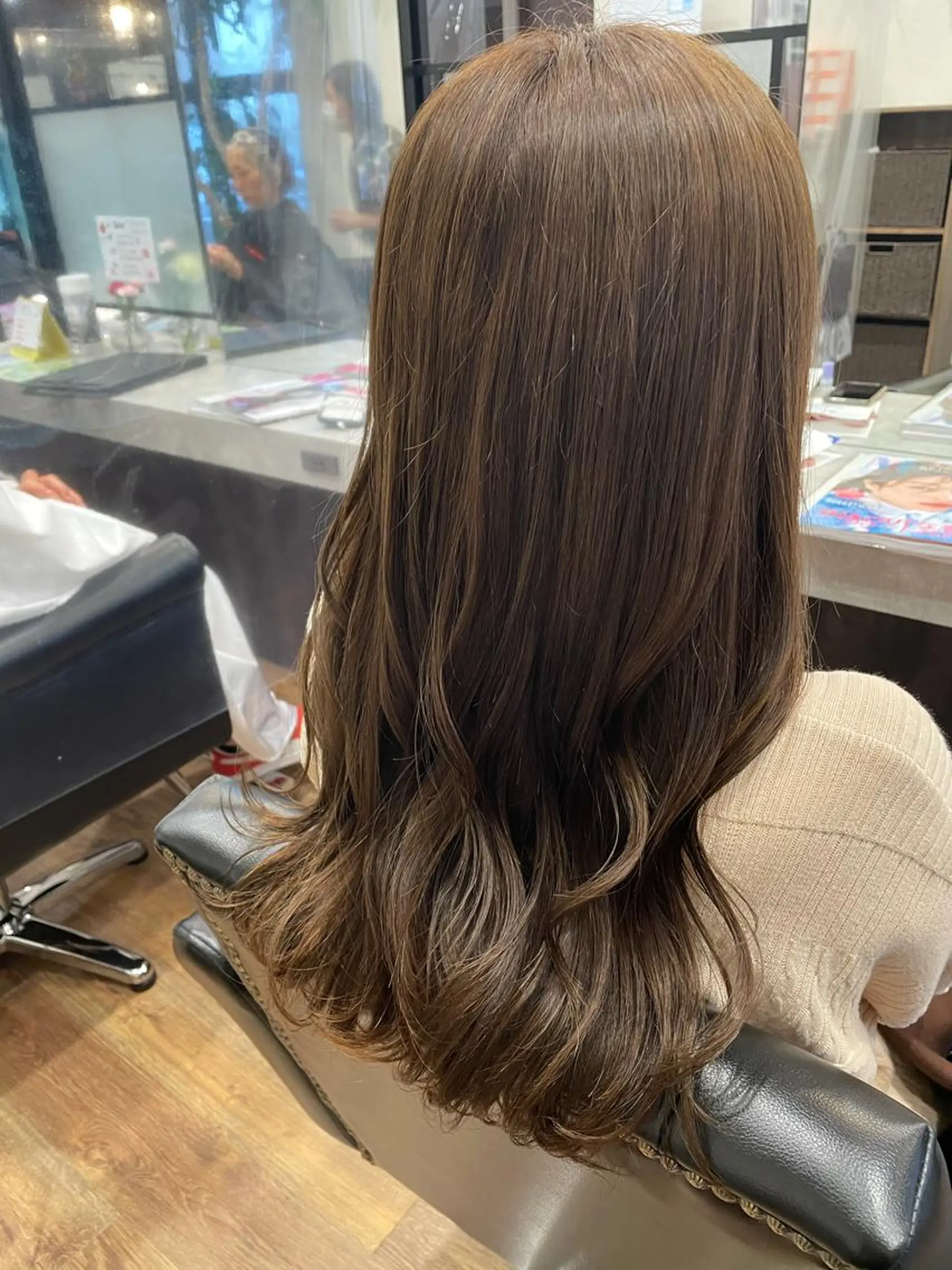 ロング カラー ヘアカラー 成瀬 妃生路のヘアスタイル