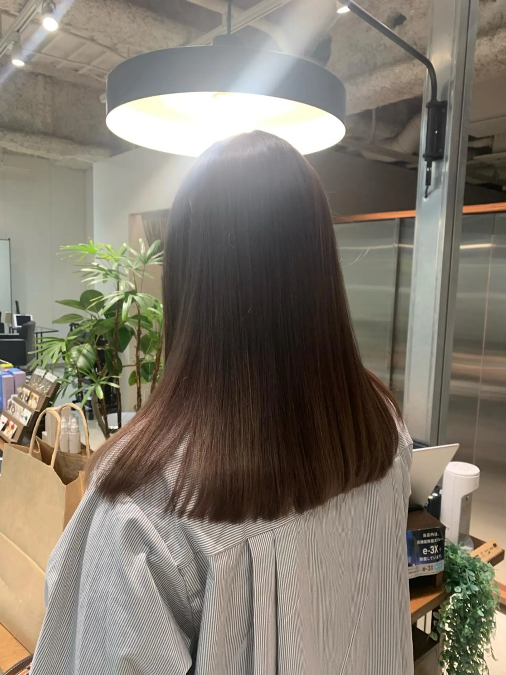 ミディアム カラー ベージュカラー ラベンダーカラー ラベンダーベージュ トリートメント 【ミディアムと ロングに特化】島田恋のヘアスタイル