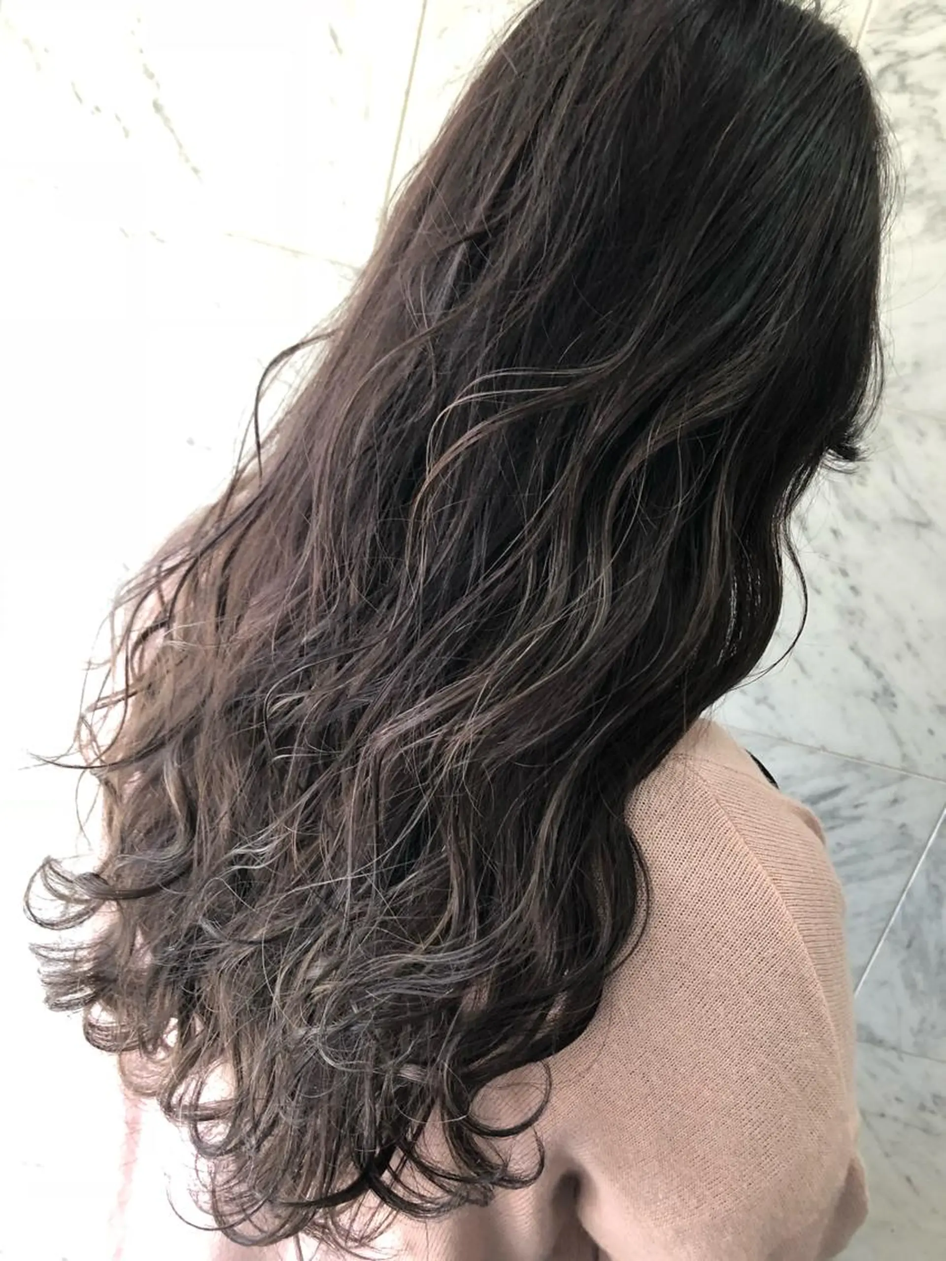 セミロング カラー 髪質改善 中川　翔のヘアスタイル