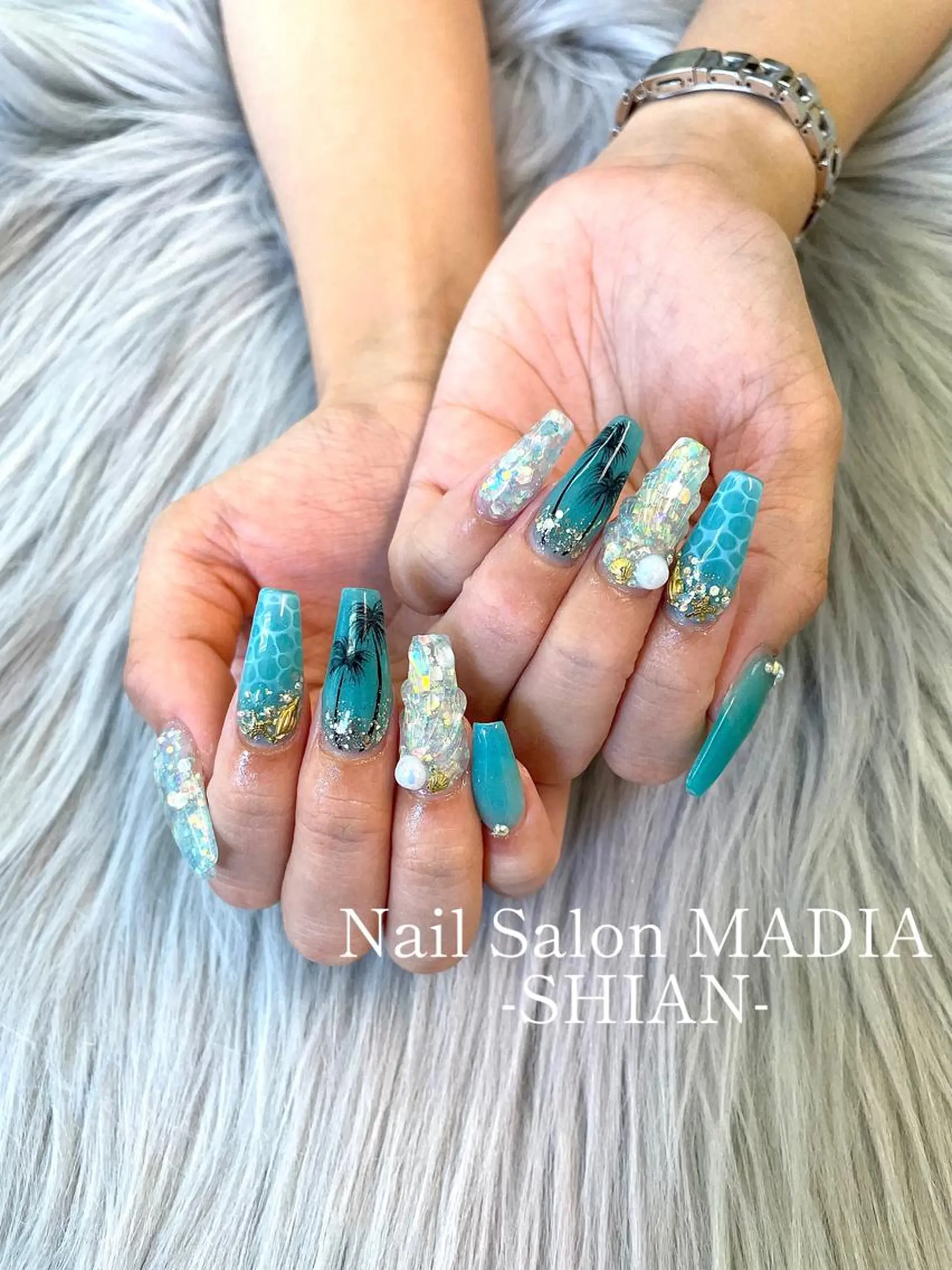 ネイル MADIA所属・MADIA SHIANのネイルデザイン