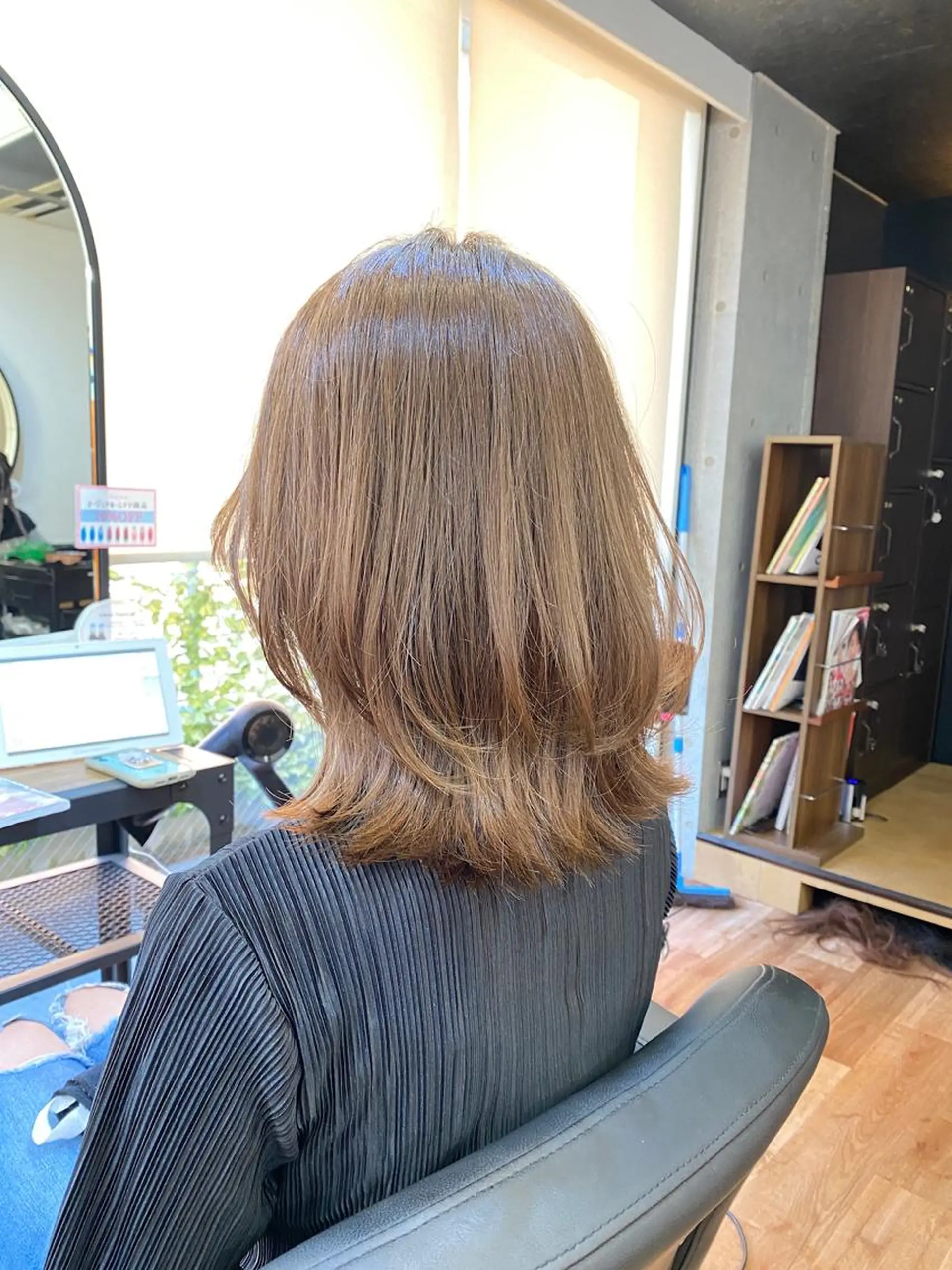 ミディアム カラー くびれヘア 髪質改善 くびれレイヤー レイヤーカット トリートメント 似合わせレイヤー 🇰🇷荒木洋文のヘアスタイル
