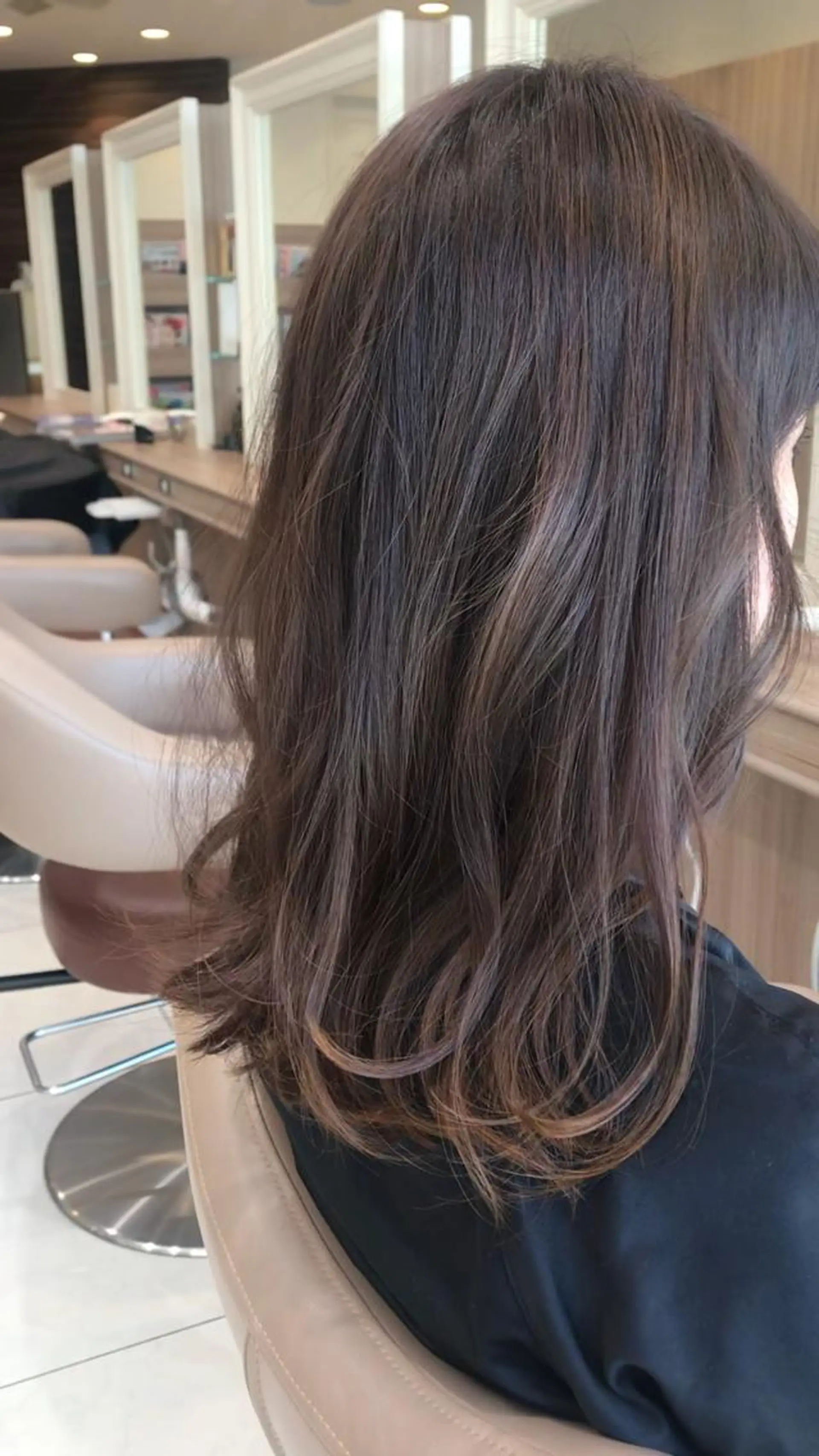 セミロング カラー 透明感カラー 当日予約🆗✂︎ ウエモト タクのヘアスタイル