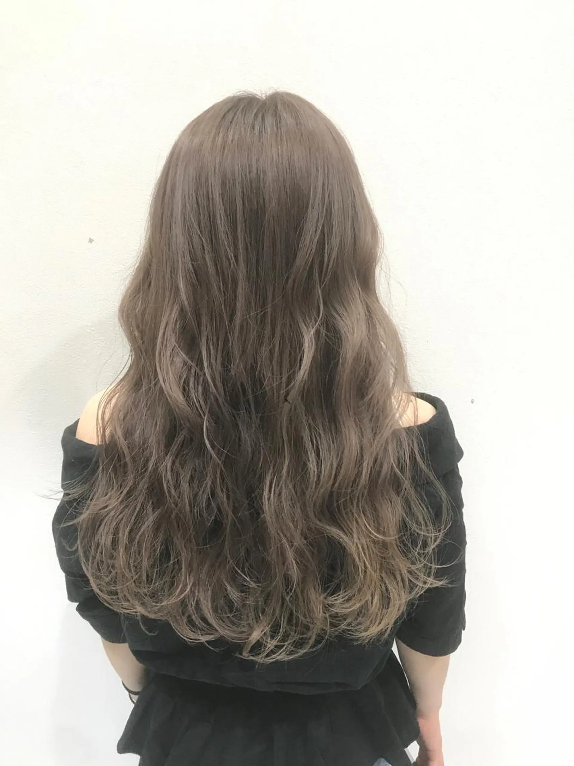 ロング ヘアカラー ブリーチカラー☆ 再生トリートメントのヘアスタイル