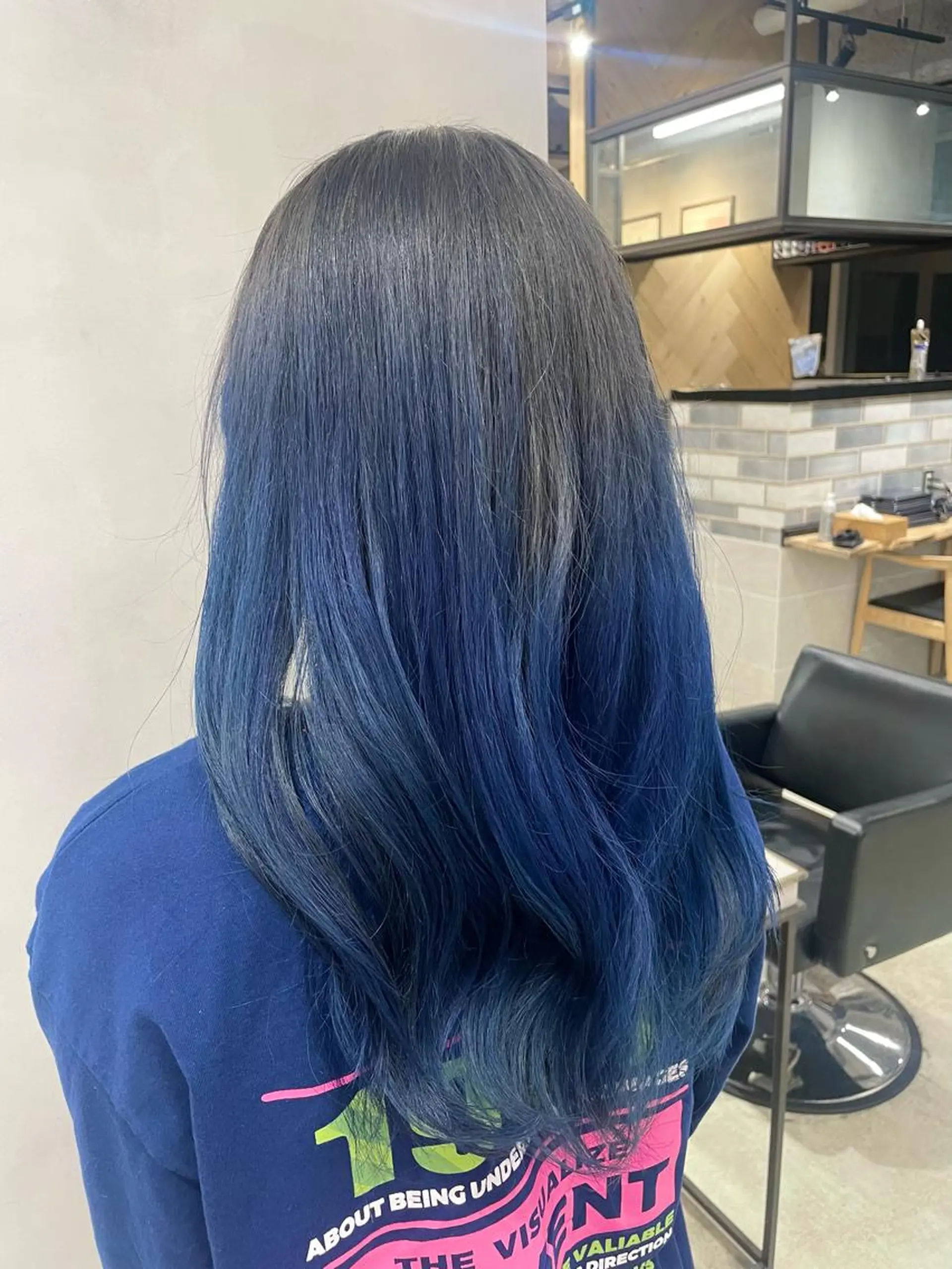 ロング カラー ブルーカラー グラデーションカラー グレージュ 透明感カラー✨艶髪 制作🌱山根あゆみのヘアスタイル