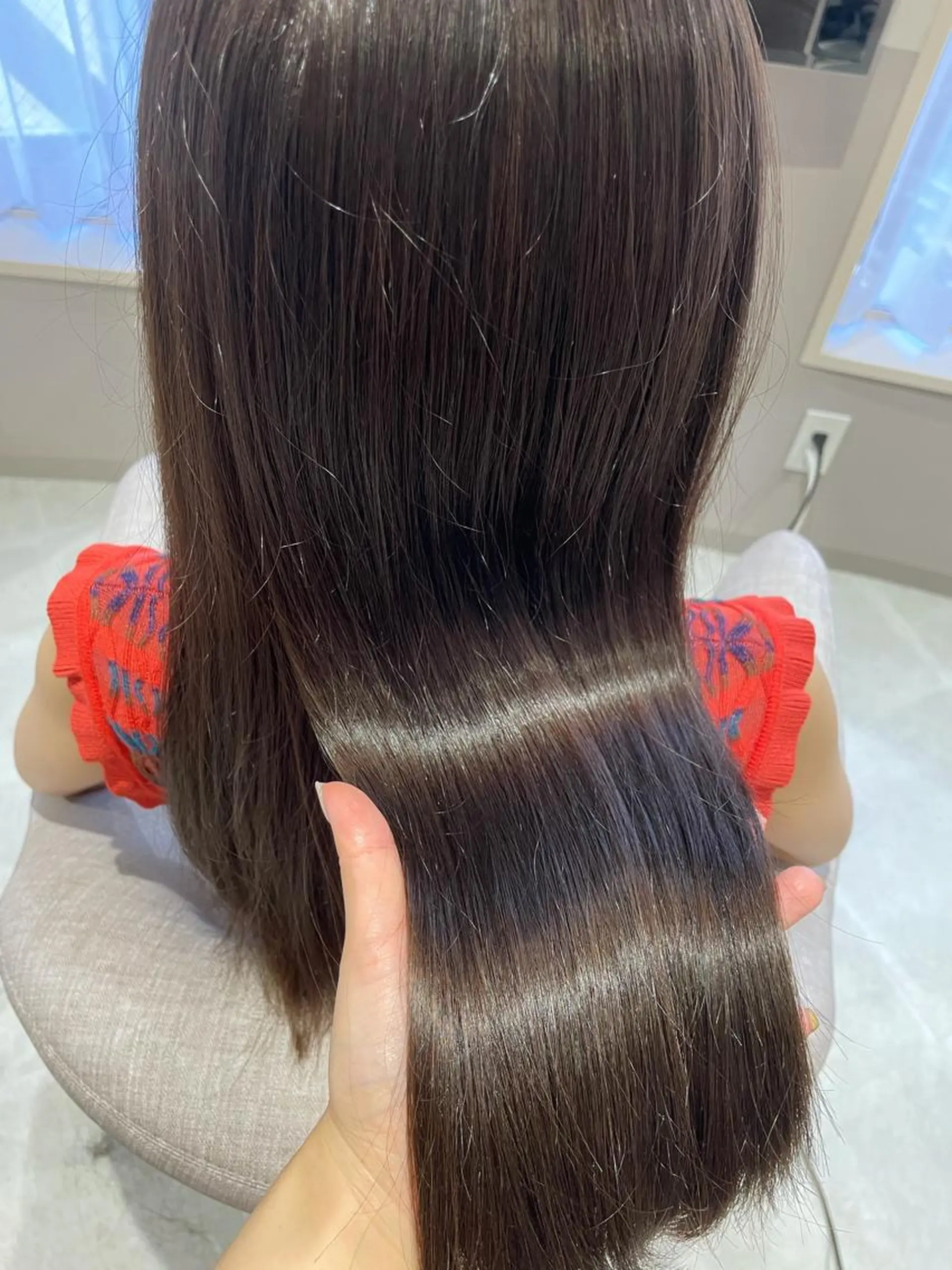 ロング 髪質改善お任せ ください♪ひとみのヘアスタイル