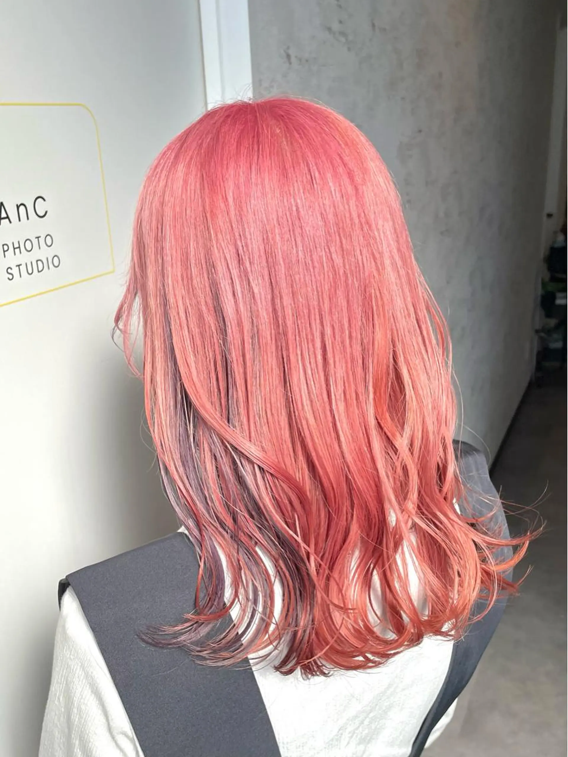 セミロング カラー ブリーチ カット ヘアカラー 👑髪質改善カラー 中垣斗希のヘアスタイル