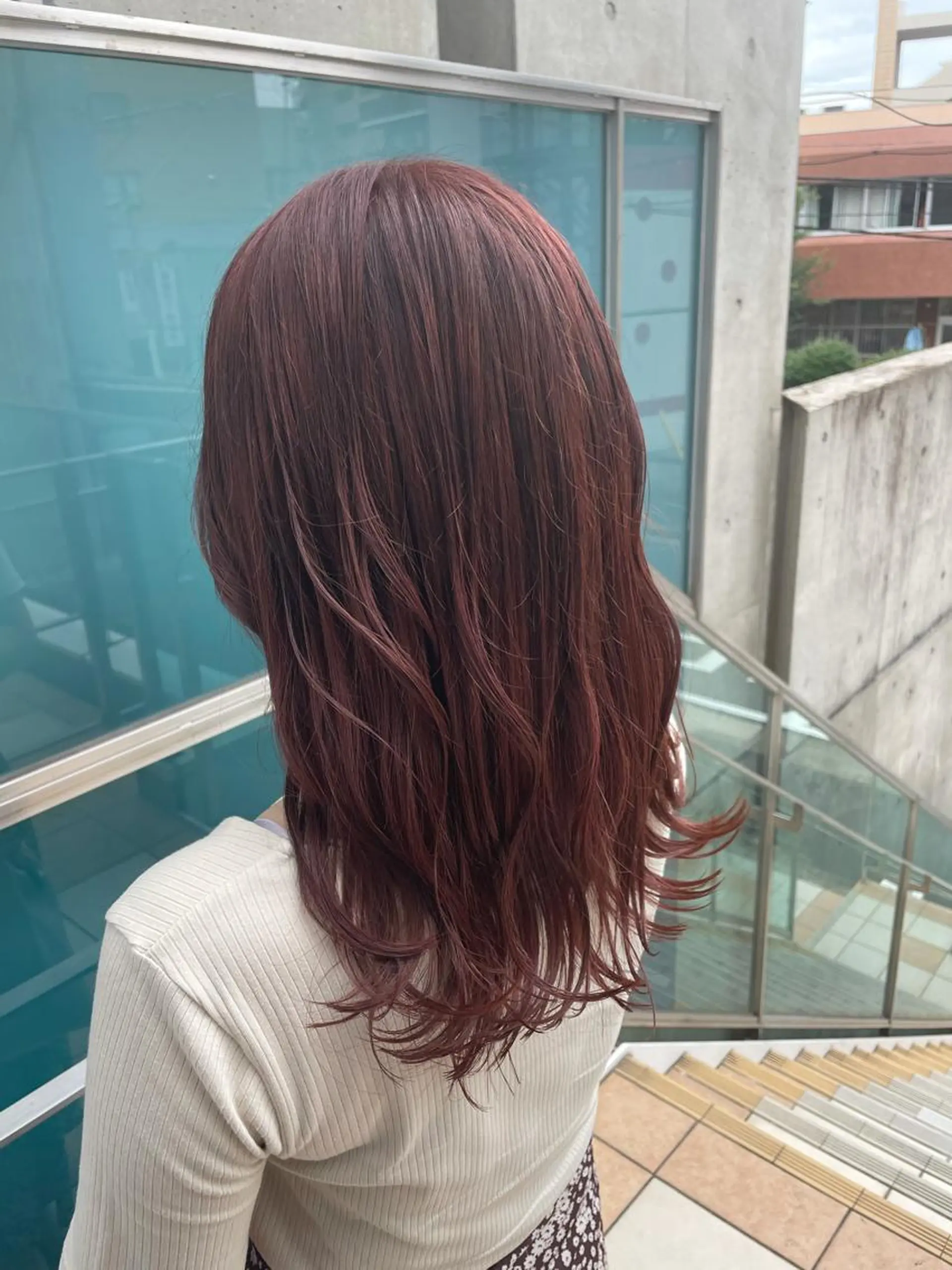 カラー ブリーチ ブリーチなしカラー ピンクカラー レイヤーカット/髪質 改善/矯正🤍吉田のヘアスタイル