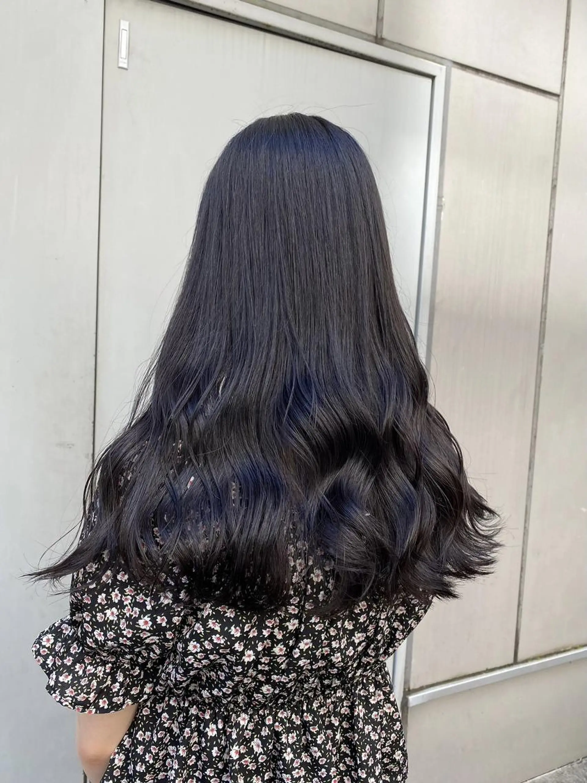 ロング カラー 🦋重くない暗髪🦋 Hana🦋のヘアスタイル