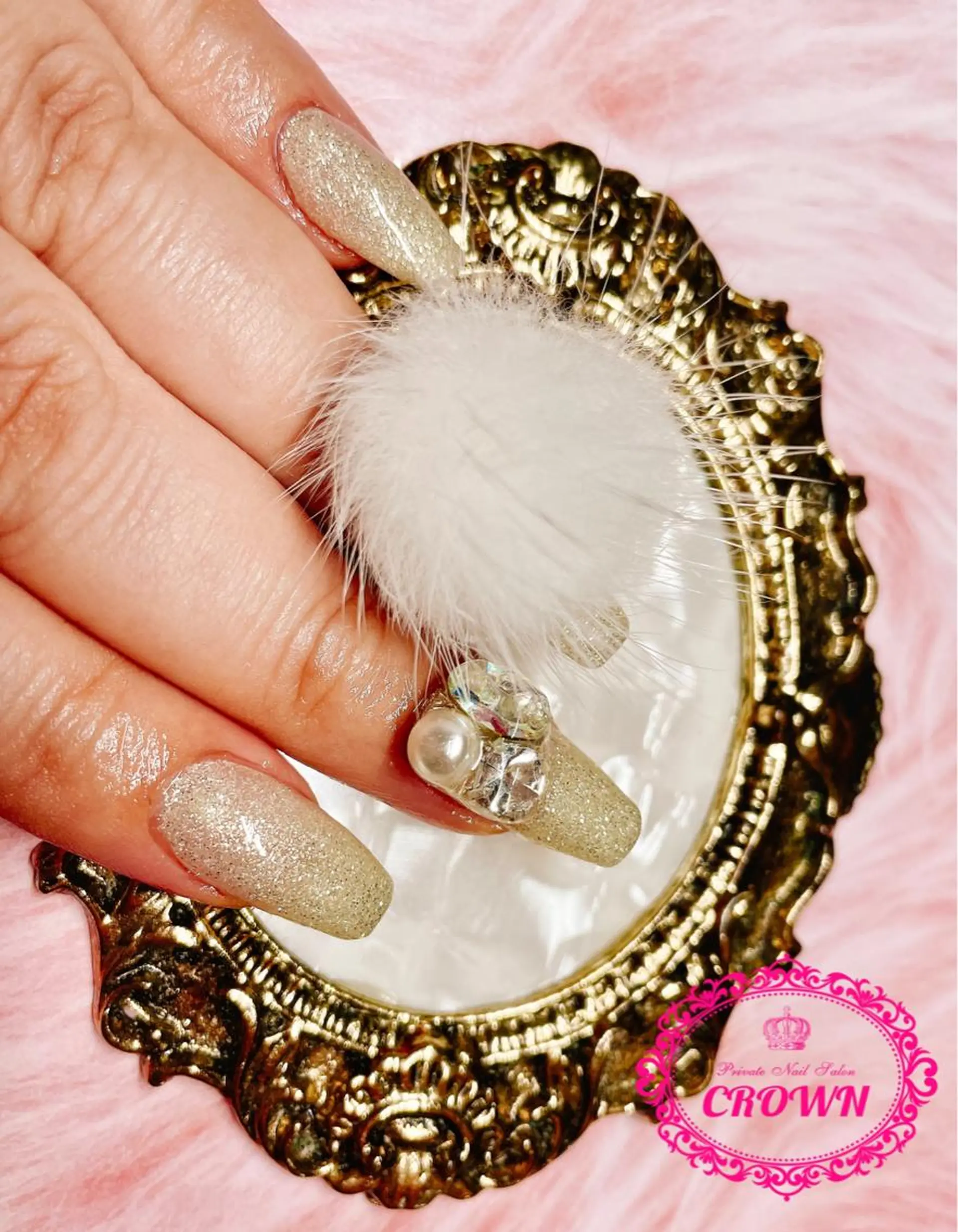 ネイル CROWN プライベートサロンのネイルデザイン