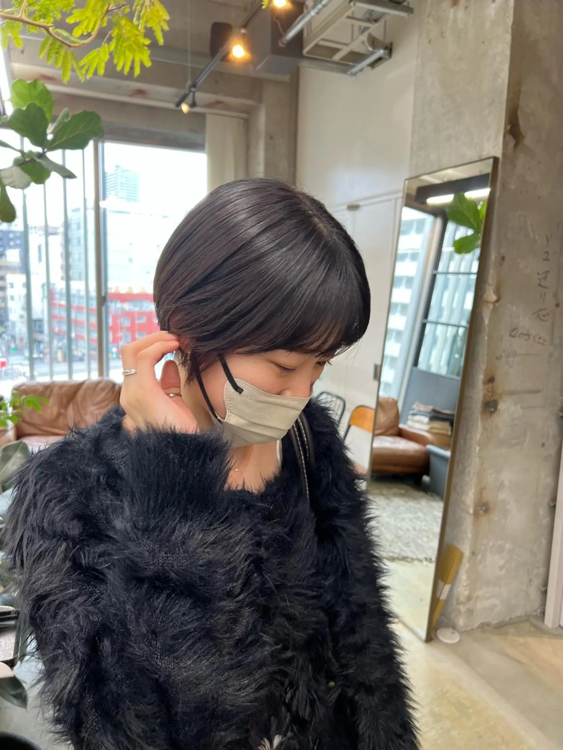 ショート カラー ブラウンカラー azumi/ボブ/暖 色/オリーブ/縮毛のヘアスタイル