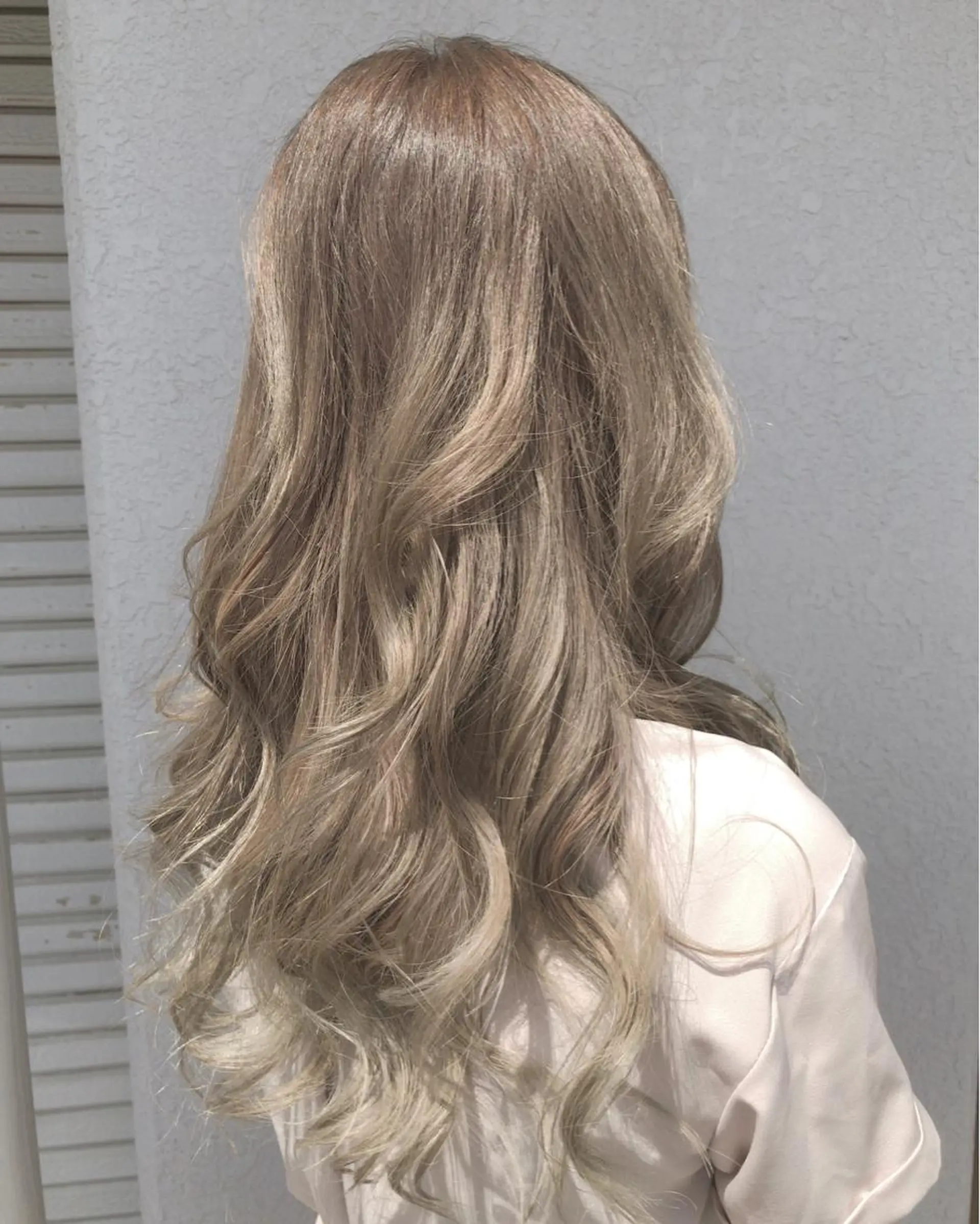 ロング カラー レイヤーカット匠 イソザキノリユキのヘアスタイル