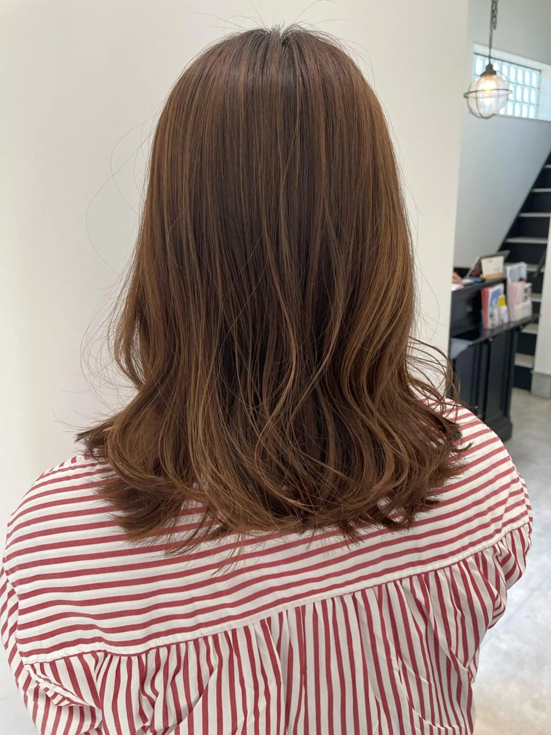 ミディアム ハイライト ヘアカラー 明石 歩樹のヘアスタイル