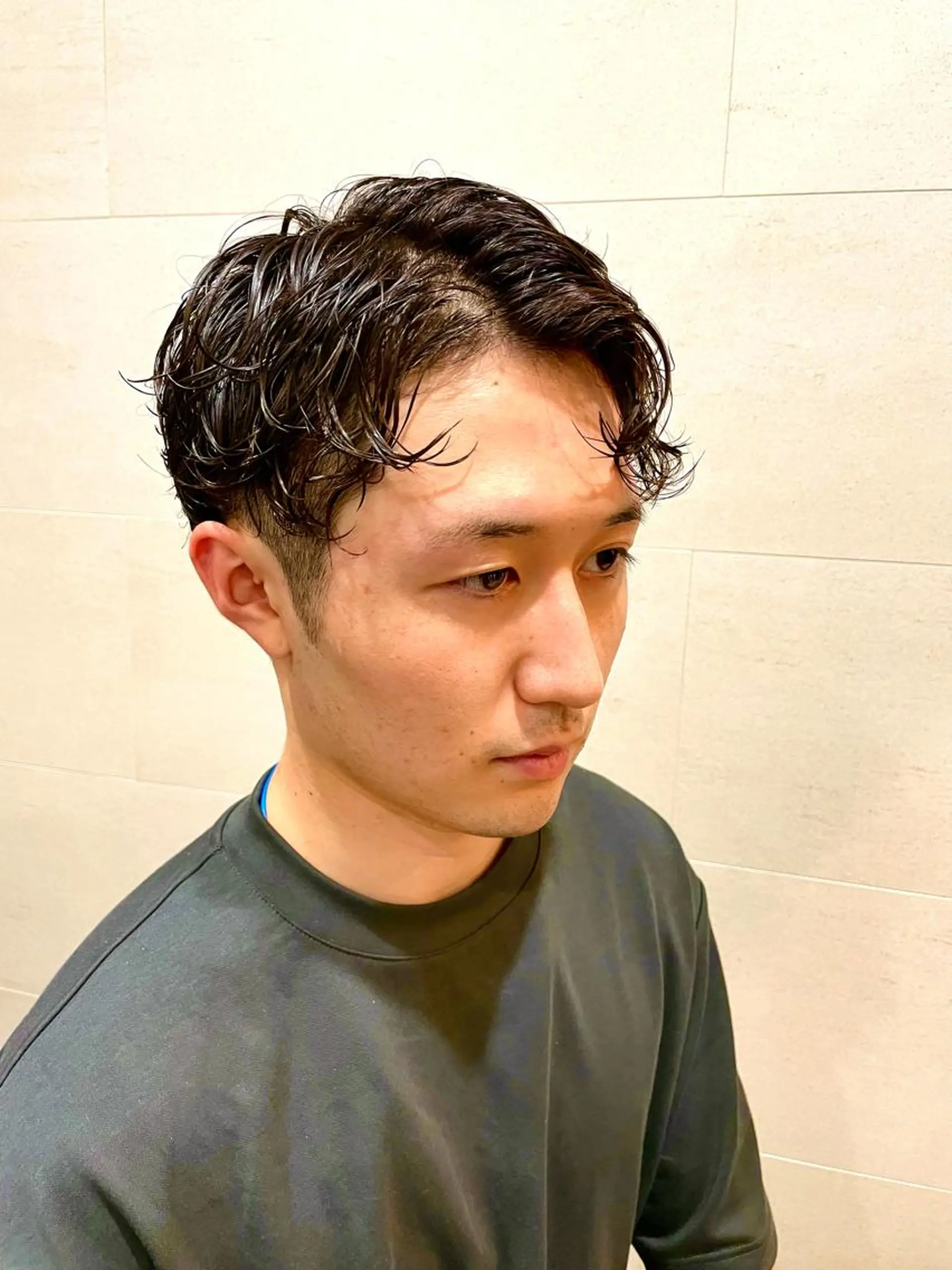ショート メンズ センターパート 無料メンズカット💈 遠山泰輝のヘアスタイル