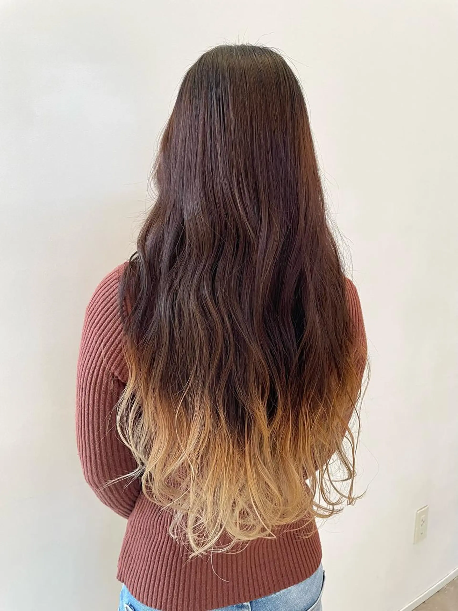 ロング カラー ベージュカラー グラデーションカラー 中西倖 トップスタイリストのヘアスタイル