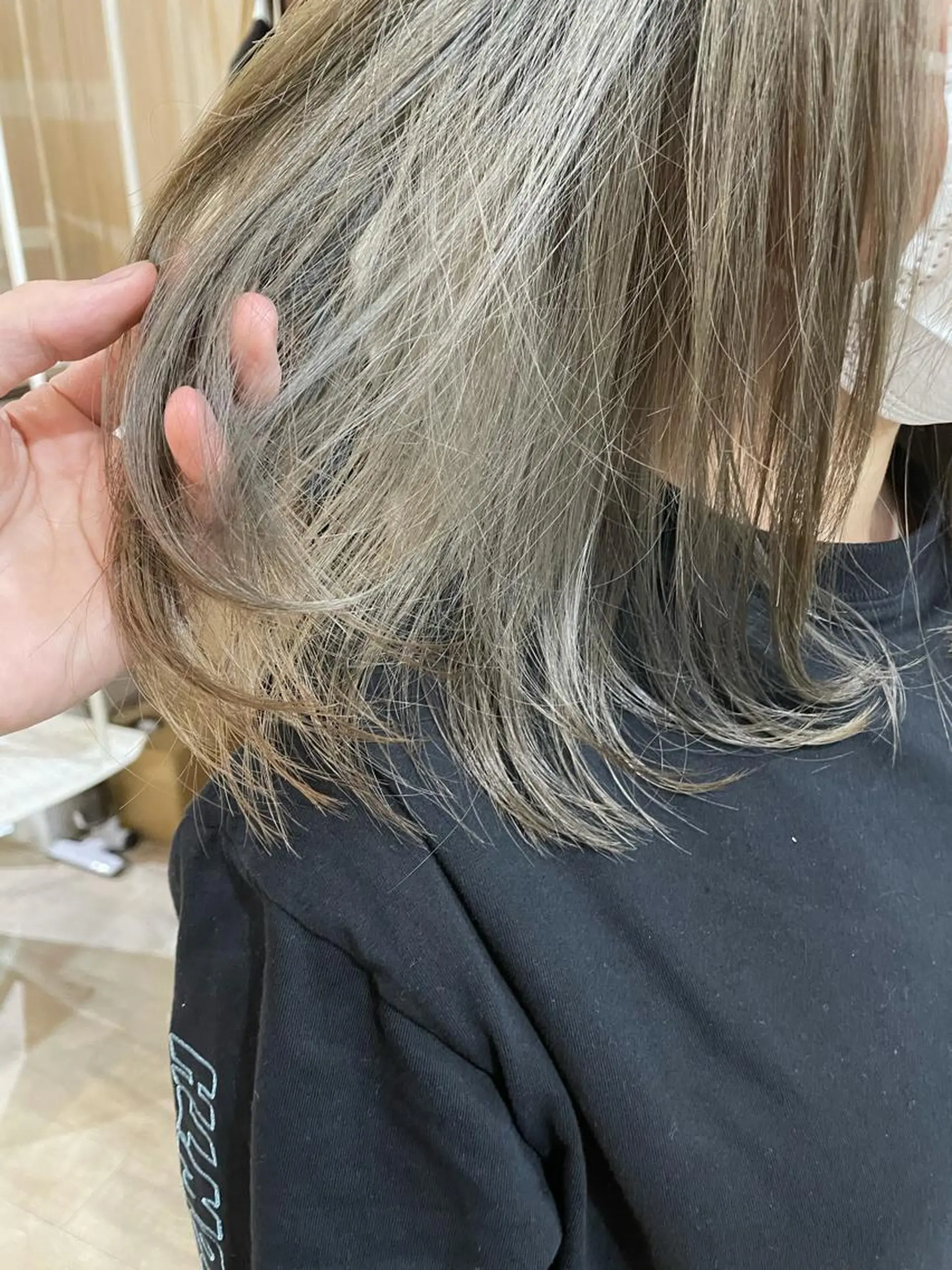 セミロング カラー ブリーチ ヘアカラー トリートメント 縮毛矯正の達人 ☆　松本のヘアスタイル