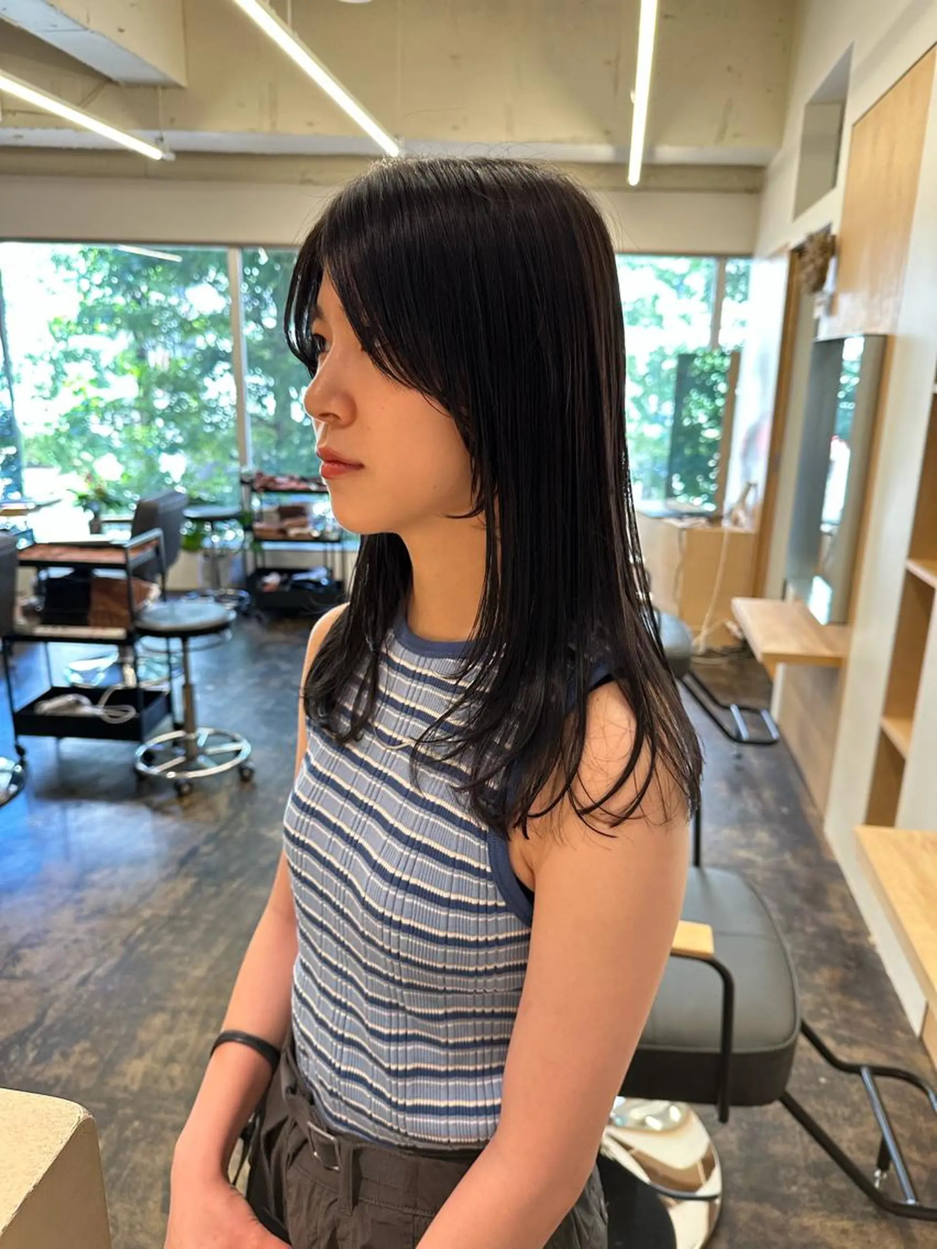 セミロング カラー レイヤーカット ローレイヤー yupi🐈‍⬛ レイヤー/パーマのヘアスタイル