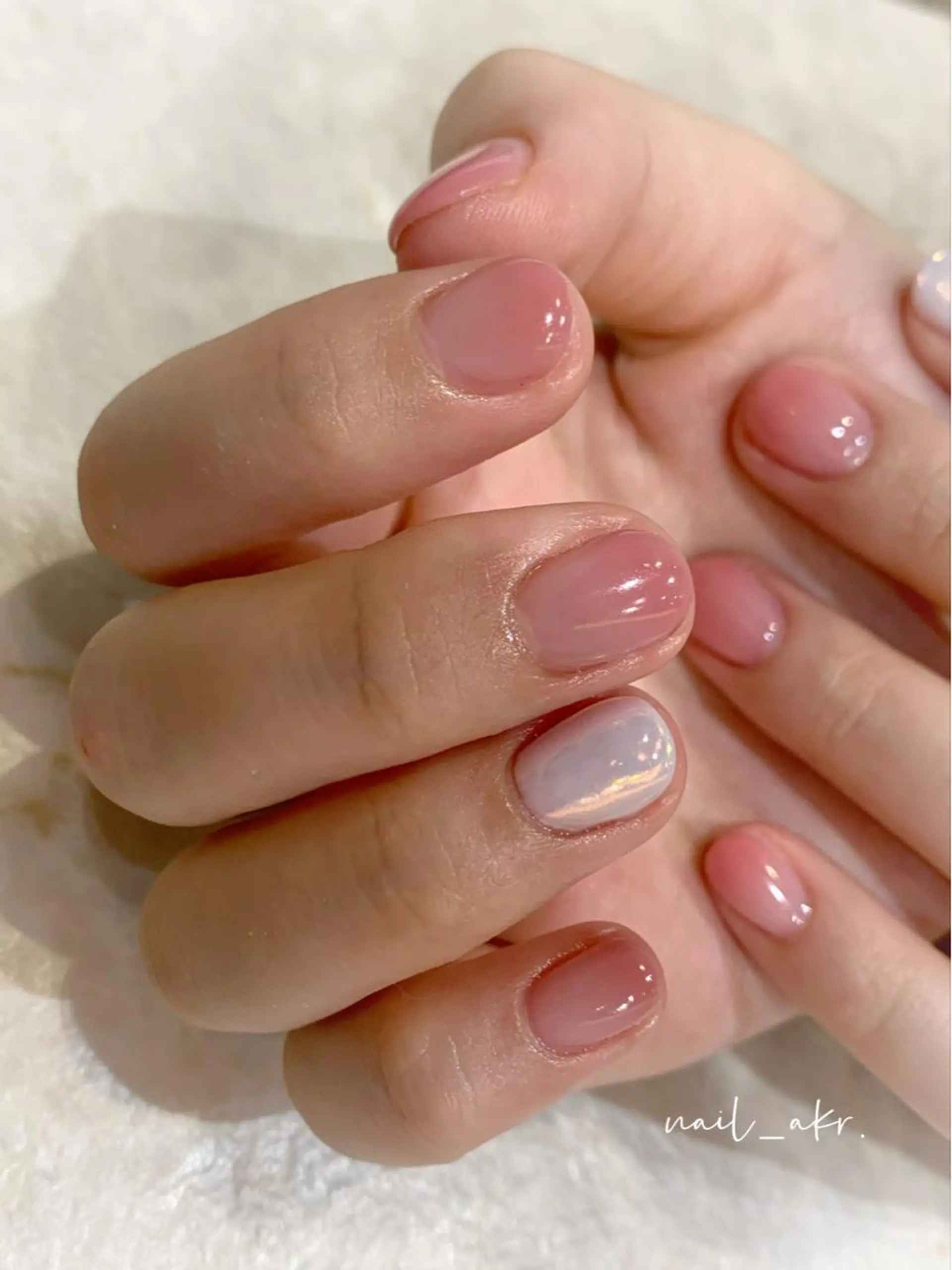 ネイル オーロラネイル グラデーション ミラーネイル ピンク nailAVANCE akariのネイルデザイン