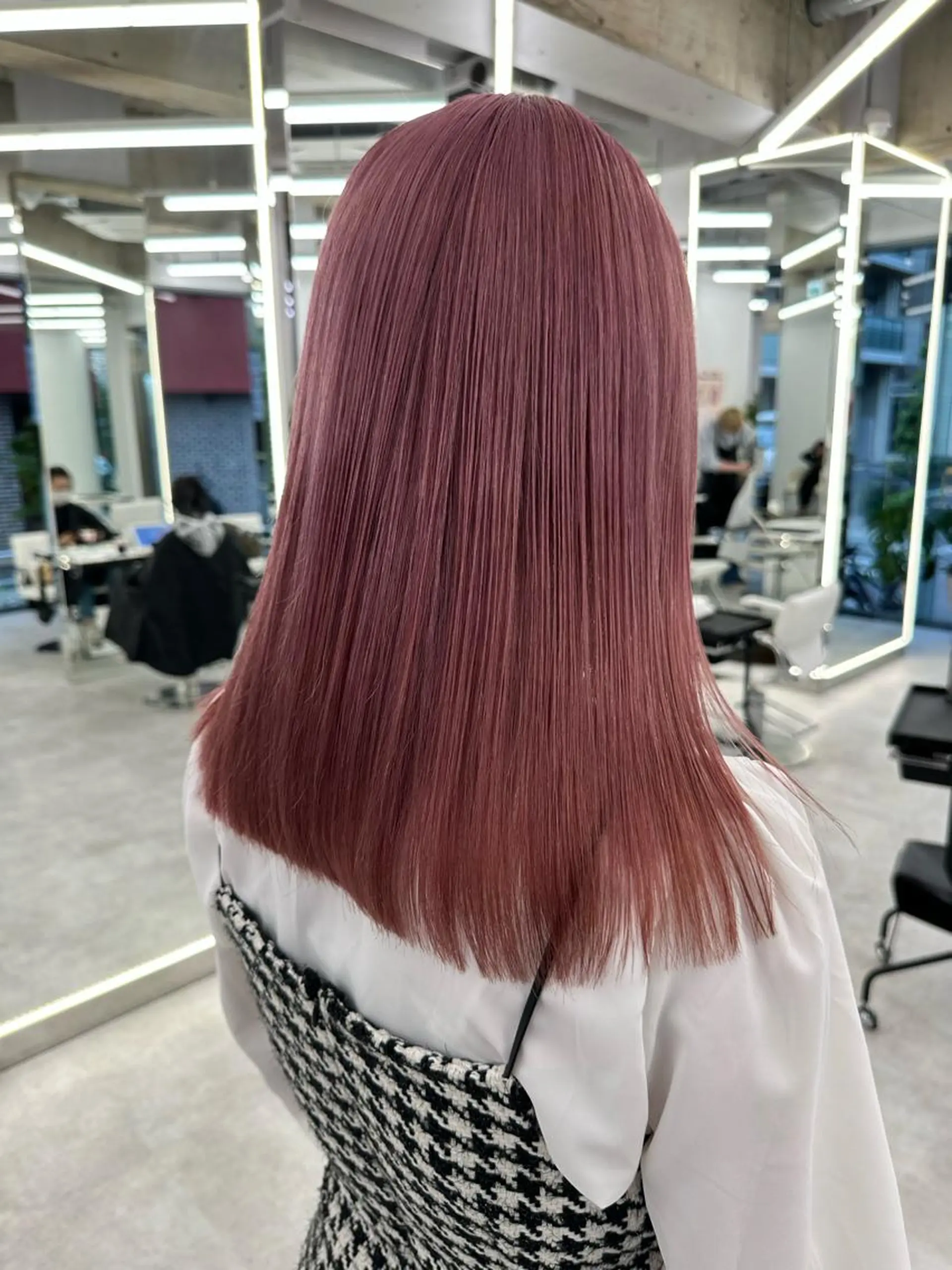 ロング カラー ブリーチ ピンクカラー ブリーチ指名No.1 Daikiのヘアスタイル