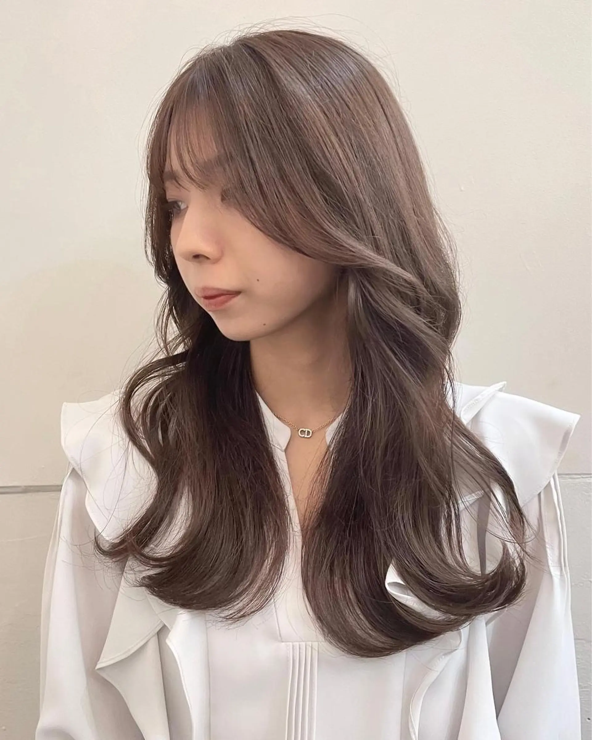 ロング カラー 透明感カラー グレージュ くびれヘア エギョモリ 顔まわりレイヤー 横浜/レイヤーカット /韓国ヘア/佐藤記正のヘアスタイル
