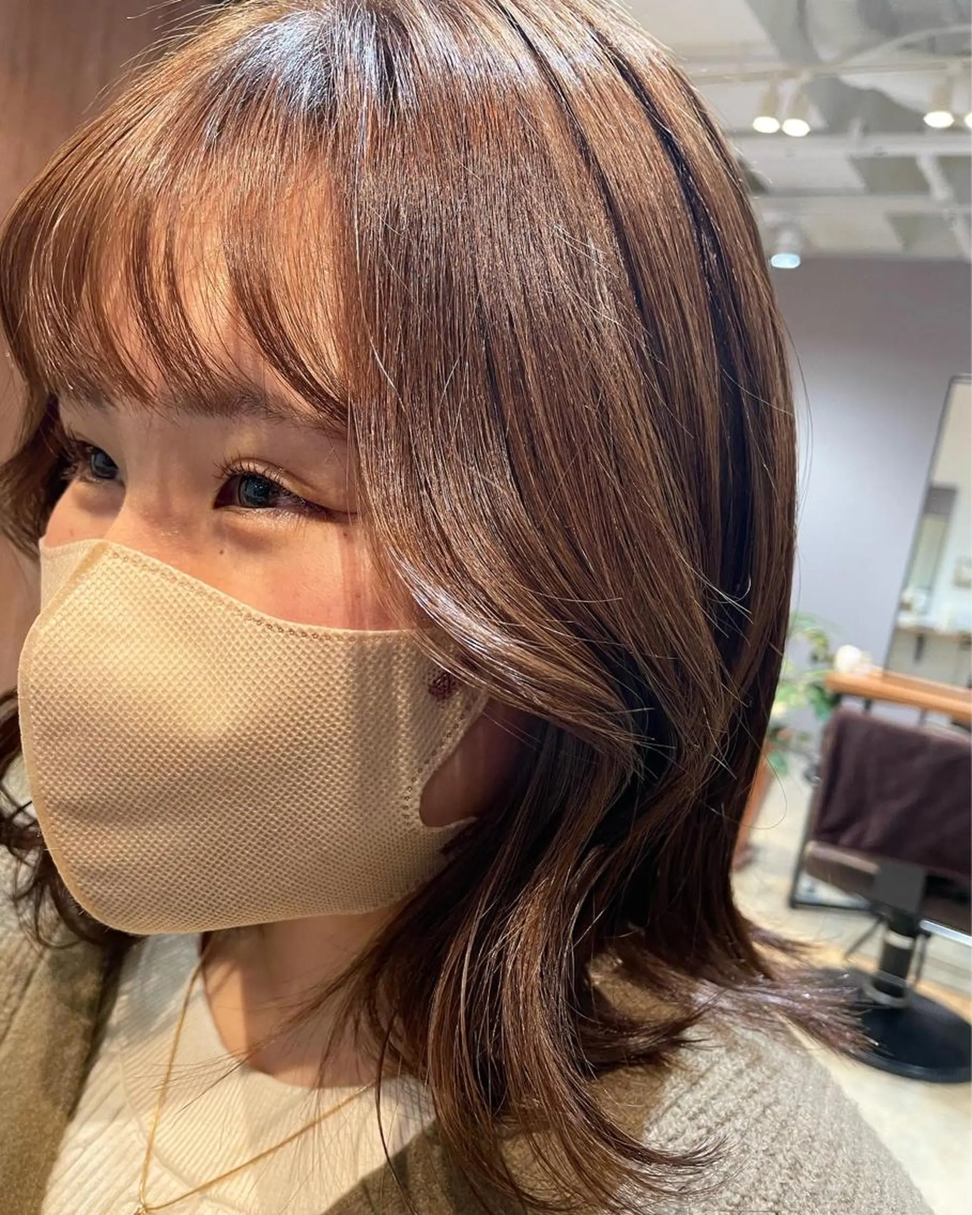 カラー ブリーチ ブラウンカラー ブリーチなしカラー 大賀 チサトのヘアスタイル